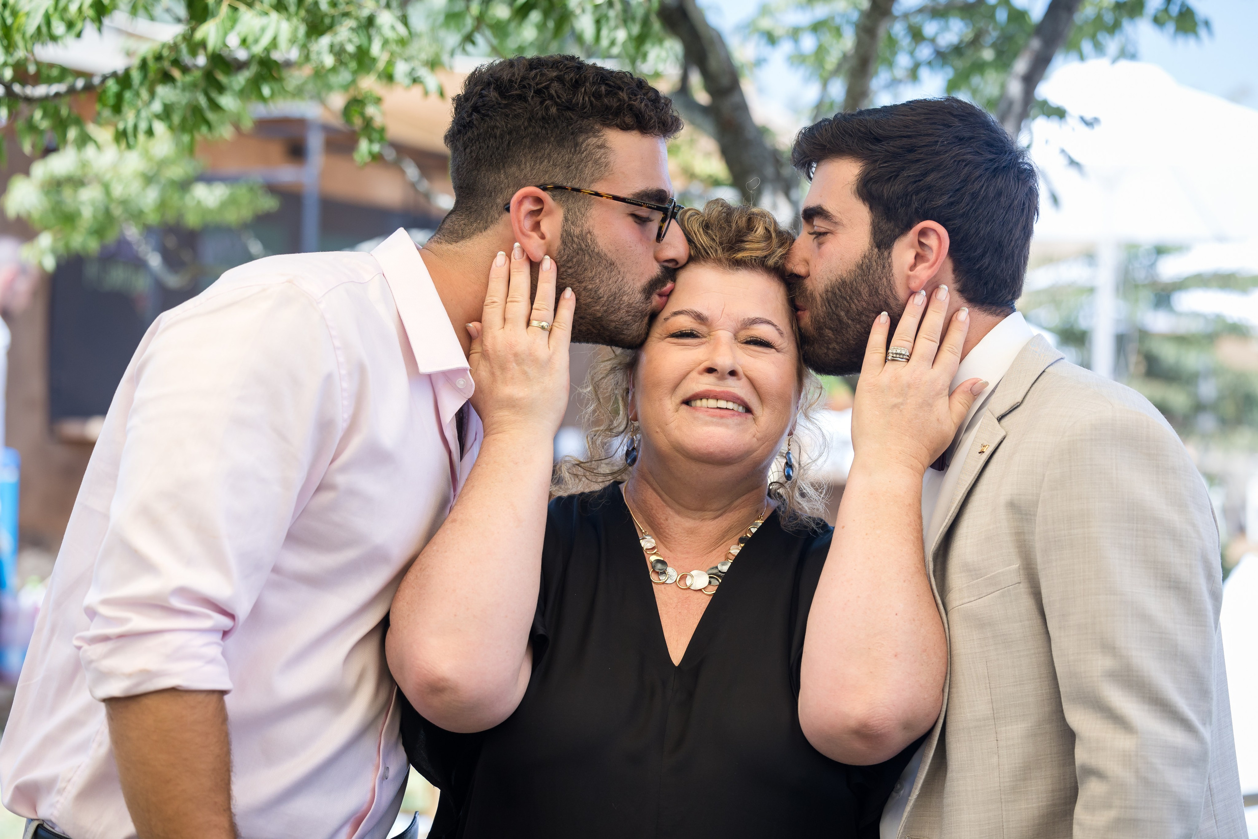 Levona & Chaim. AMIR BUCHNIK PHOTOGRAPHER