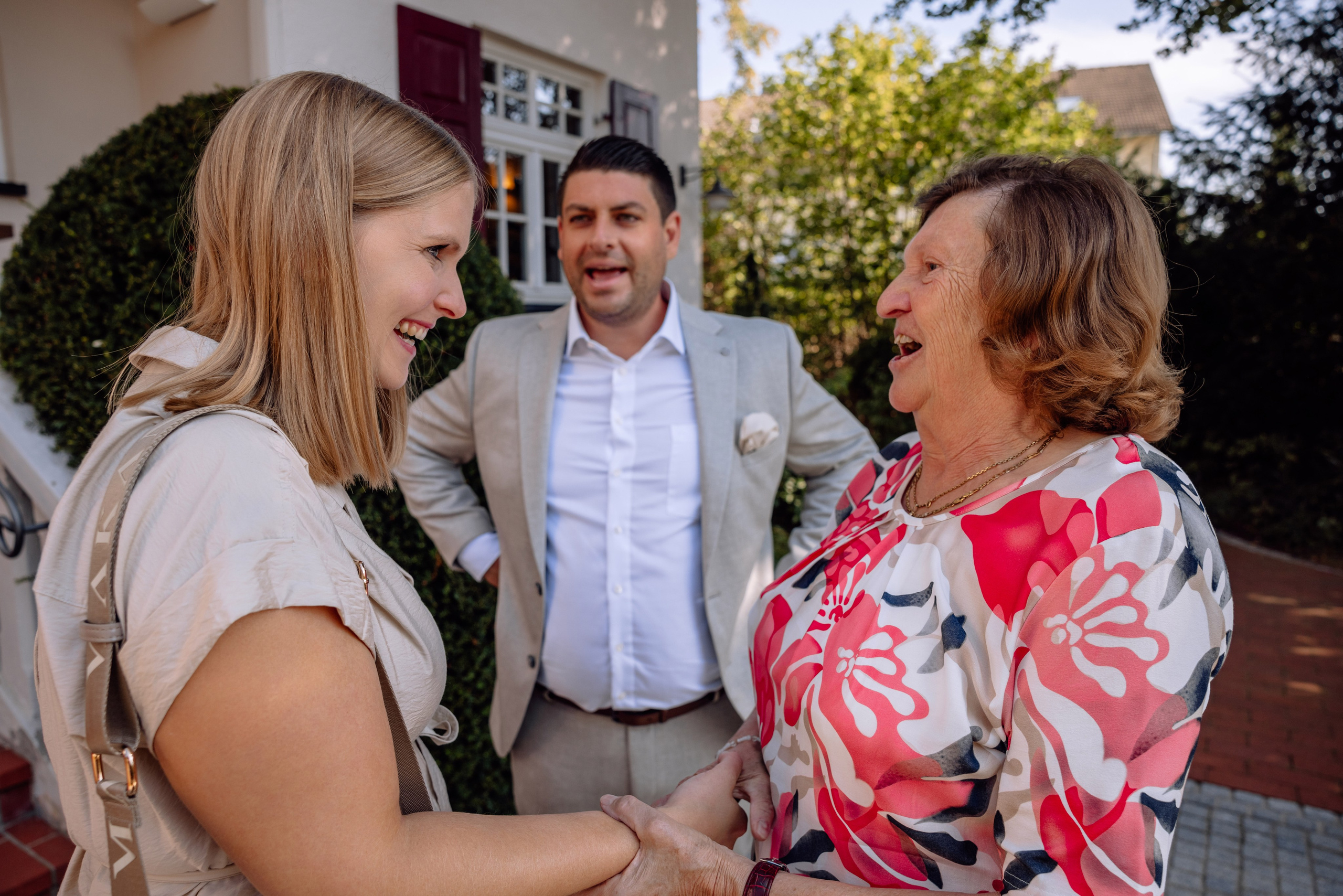 Gilching: Vanessa und Maxi. Hochzeitsfotograf München Taufe Familienfotograf Tanja Mauke