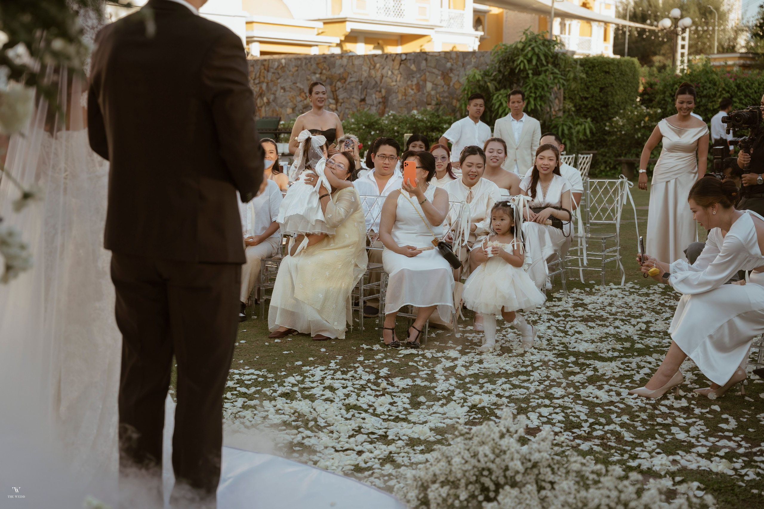 ALEX & NICOLE. WEDDING PHOTOGRAPHER IN VIETNAM