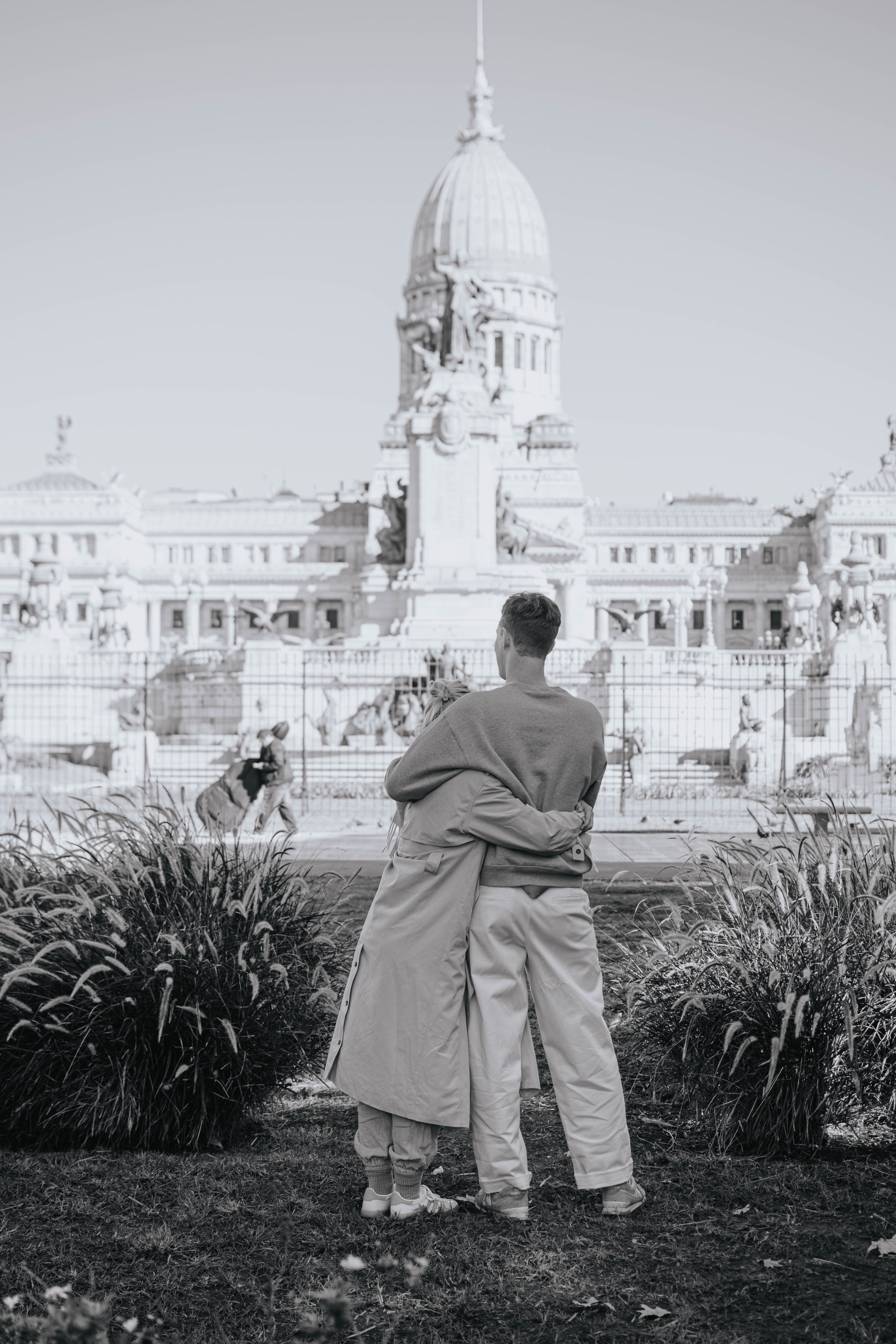Family photo shoot. Buenos Aires. Photographer @elmirkami in the city of Buenos Aires