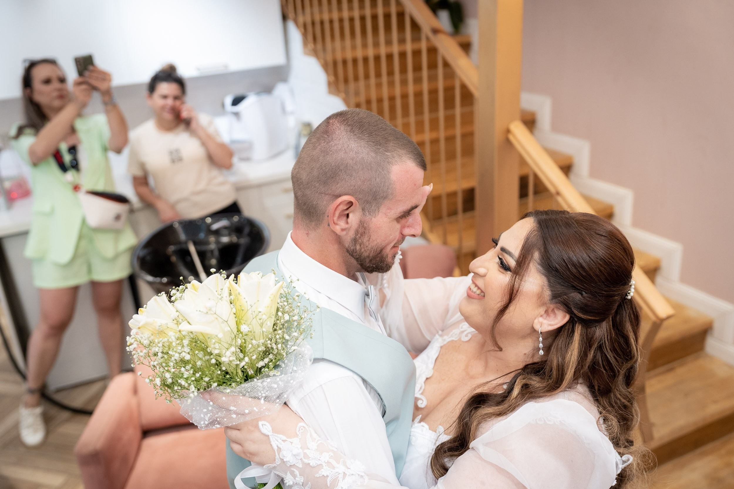 Ella embraces Matan during their first look