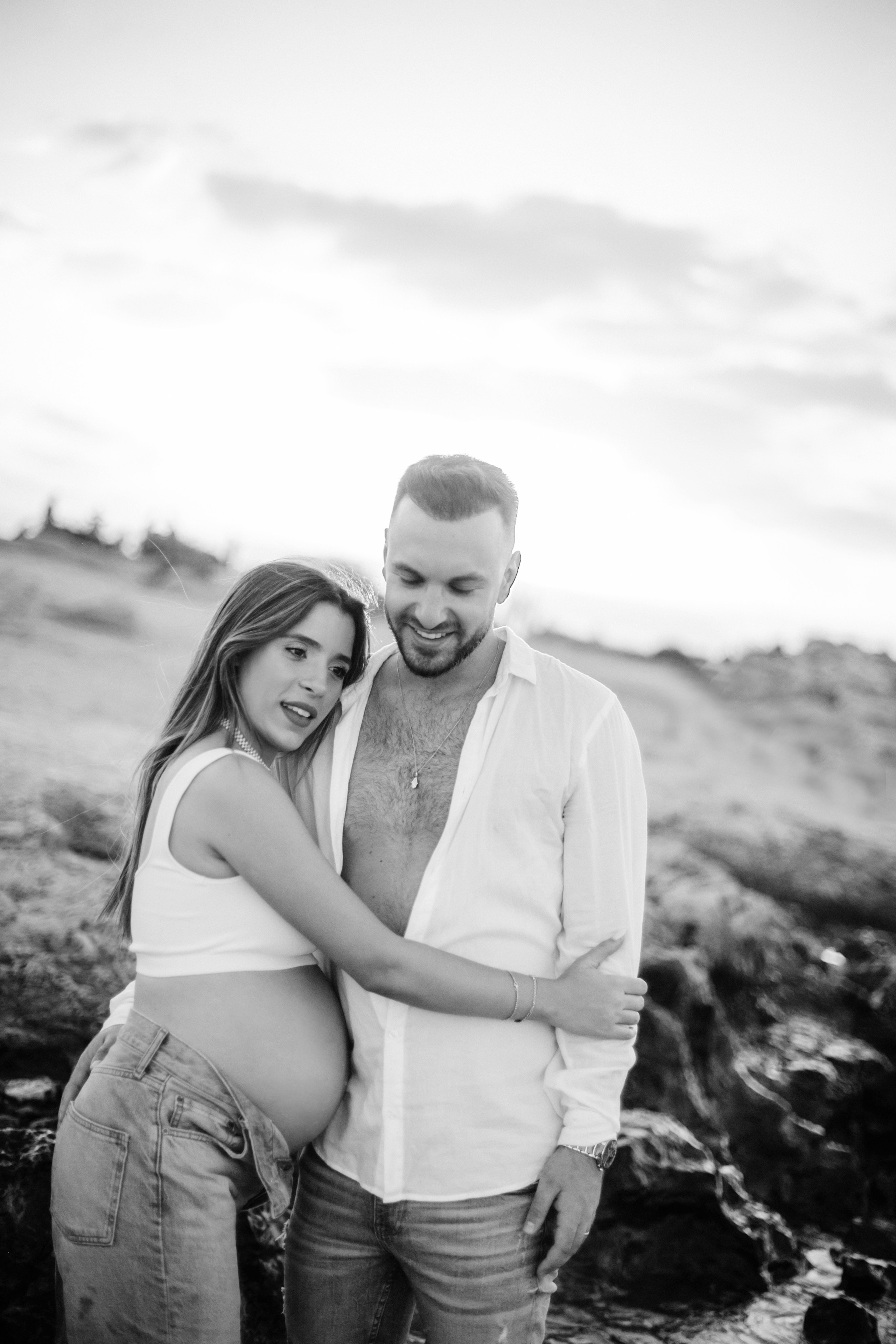 Yael & Gal Nahsholim beach. Family photographer in Israel