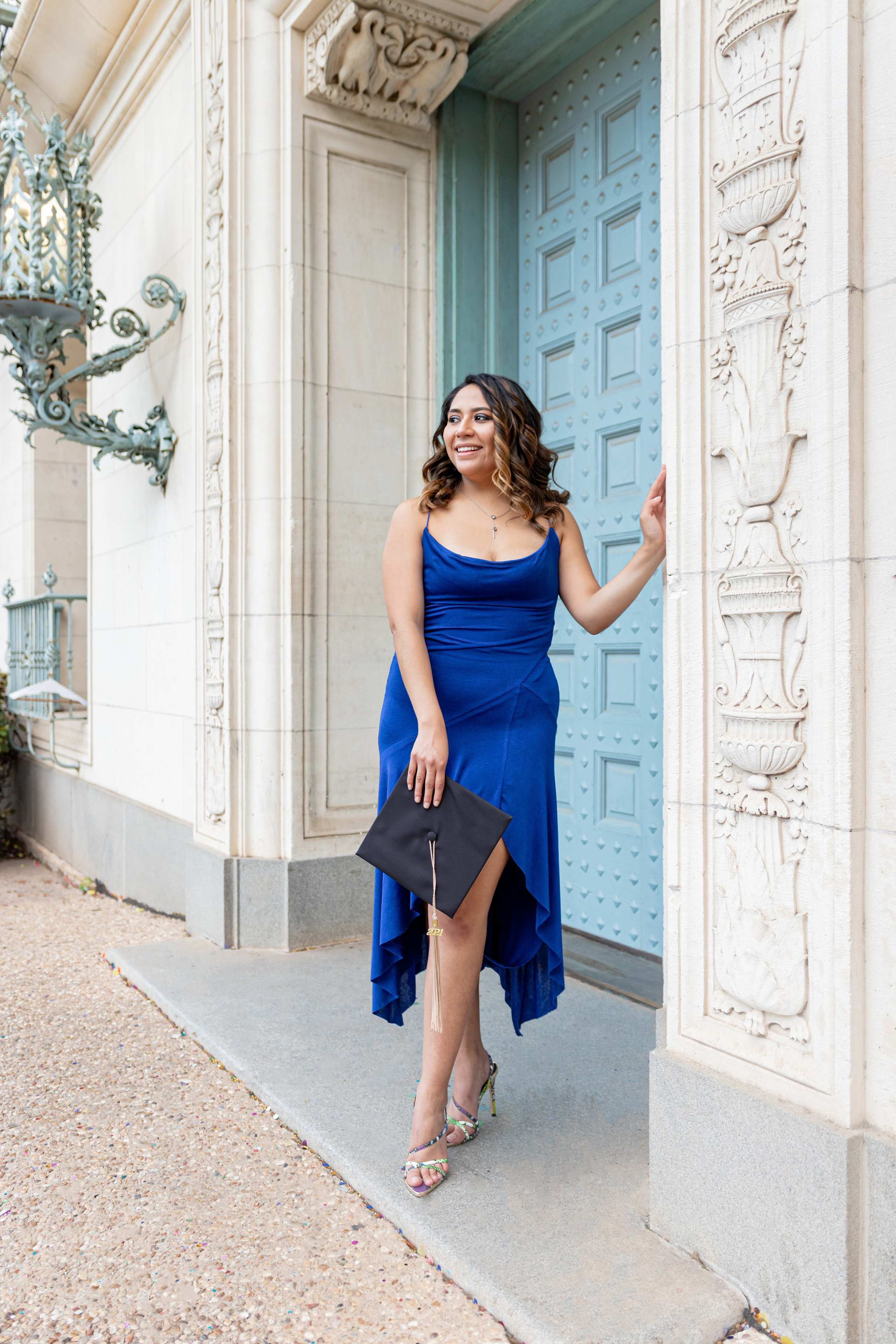 Alexa’s senior photoshoot at the University of Texas Austin