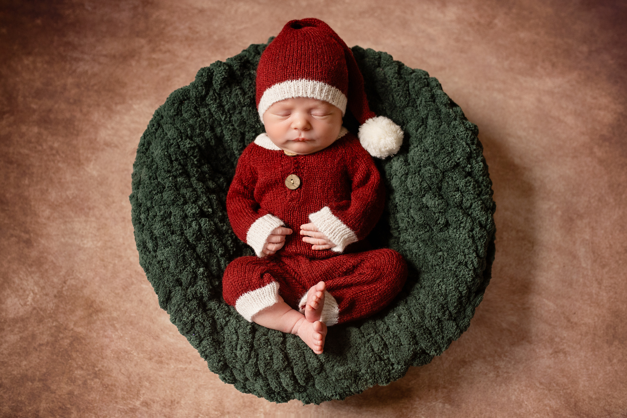 Newborn. Family and kids photographer Anastasiya Hanush in Massachusetts