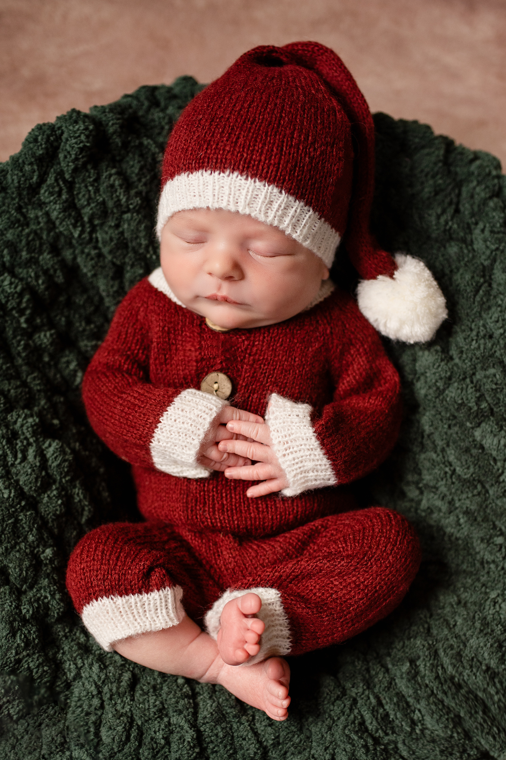 Newborn. Family and kids photographer Anastasiya Hanush in Massachusetts