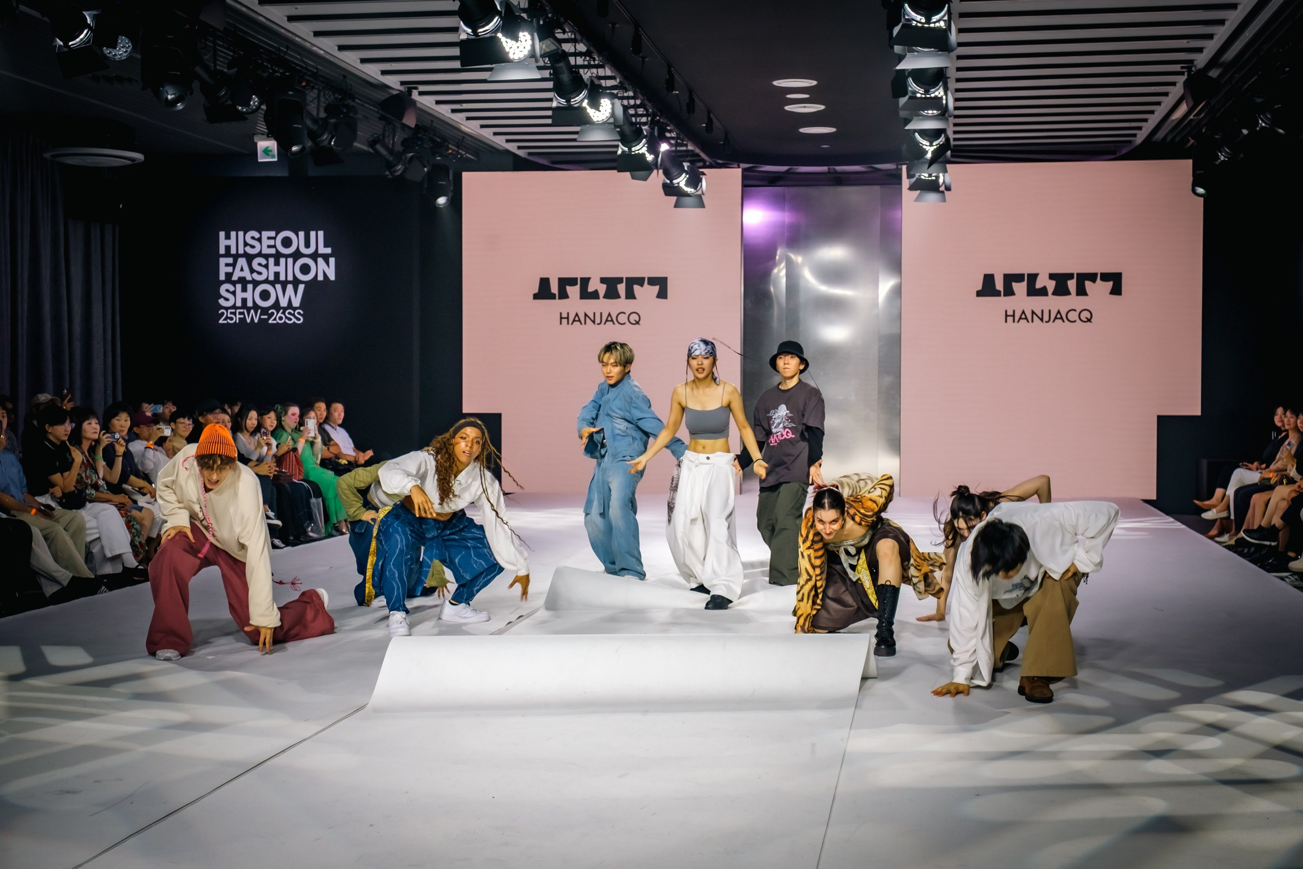 HISEOUL FASHION SHOW 25FW-26SS: HANJACQ. Photographer in Seoul Dobrokvashina Natalya