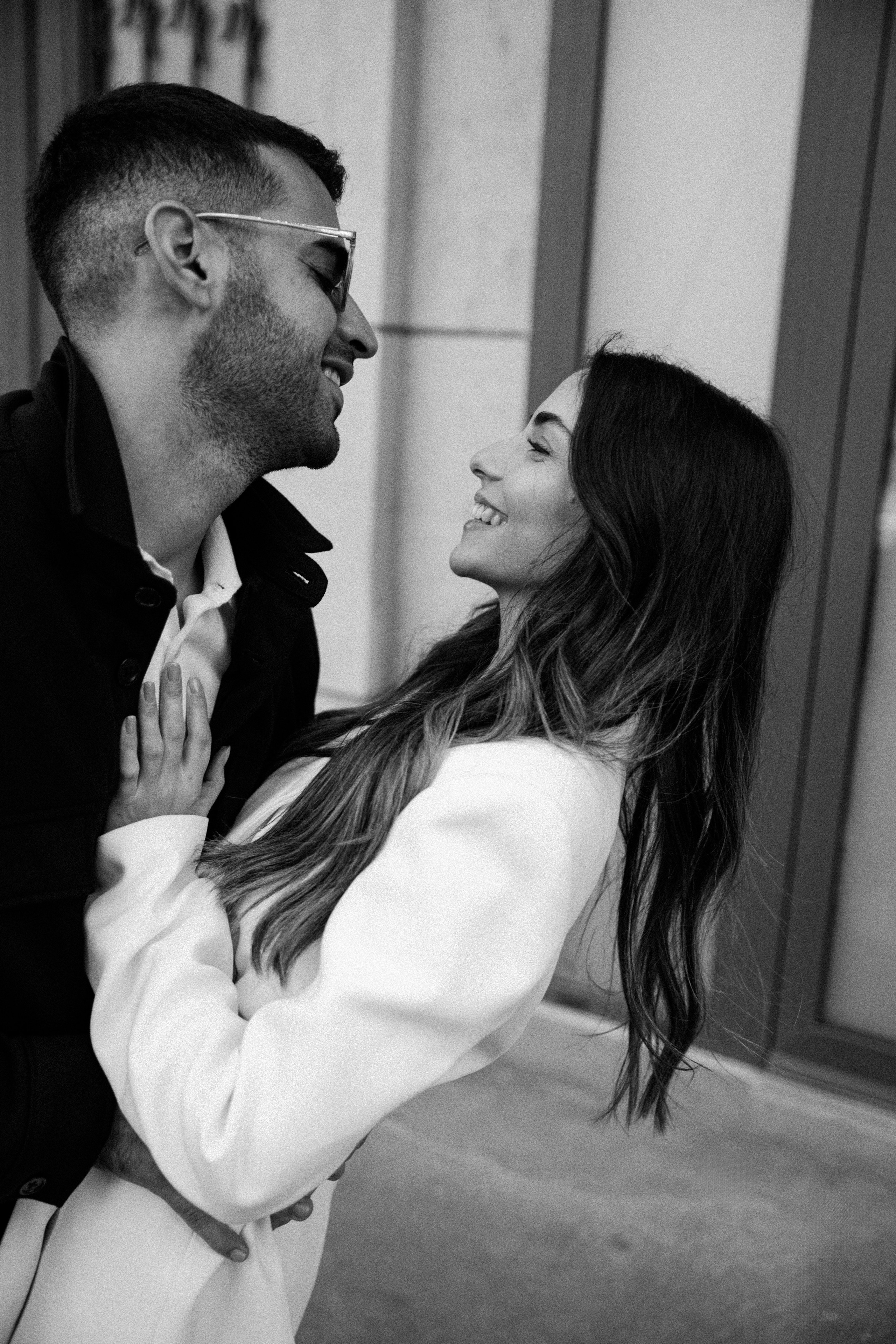 Pre-Wedding Couple Photo Walk in Paris | Engagement Photography. Paris Wedding Photographer