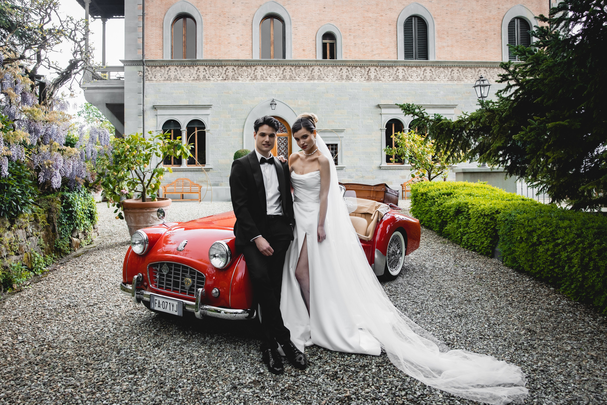 Tuscany Wedding Villa La Commenda Concordia. Professional wedding photographer in Copenhagen, Denmark — Julia Byron