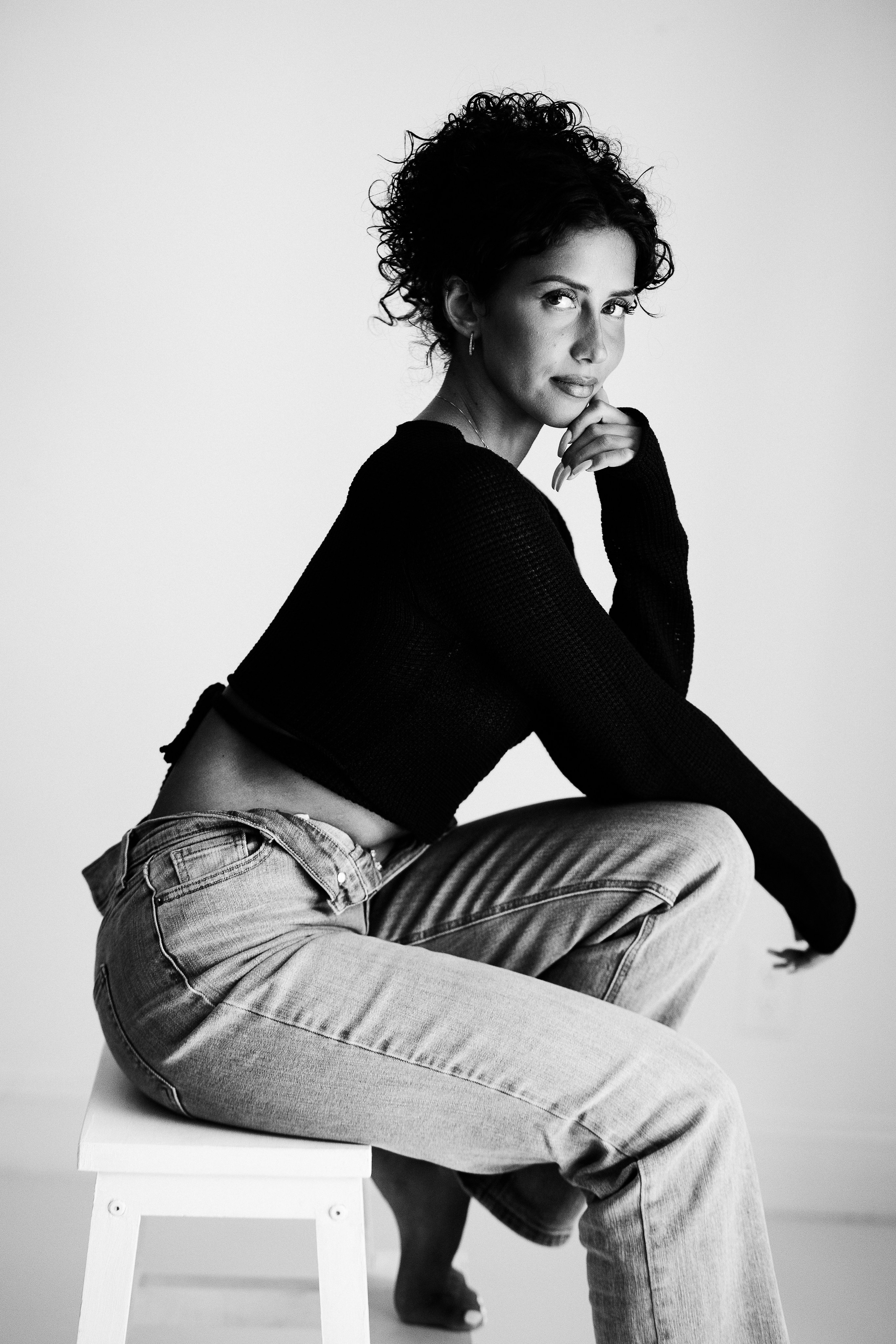 J. Rawnoir- Portrait photography by Daria Paliy.Timeless black&white portraits of women in NYC area