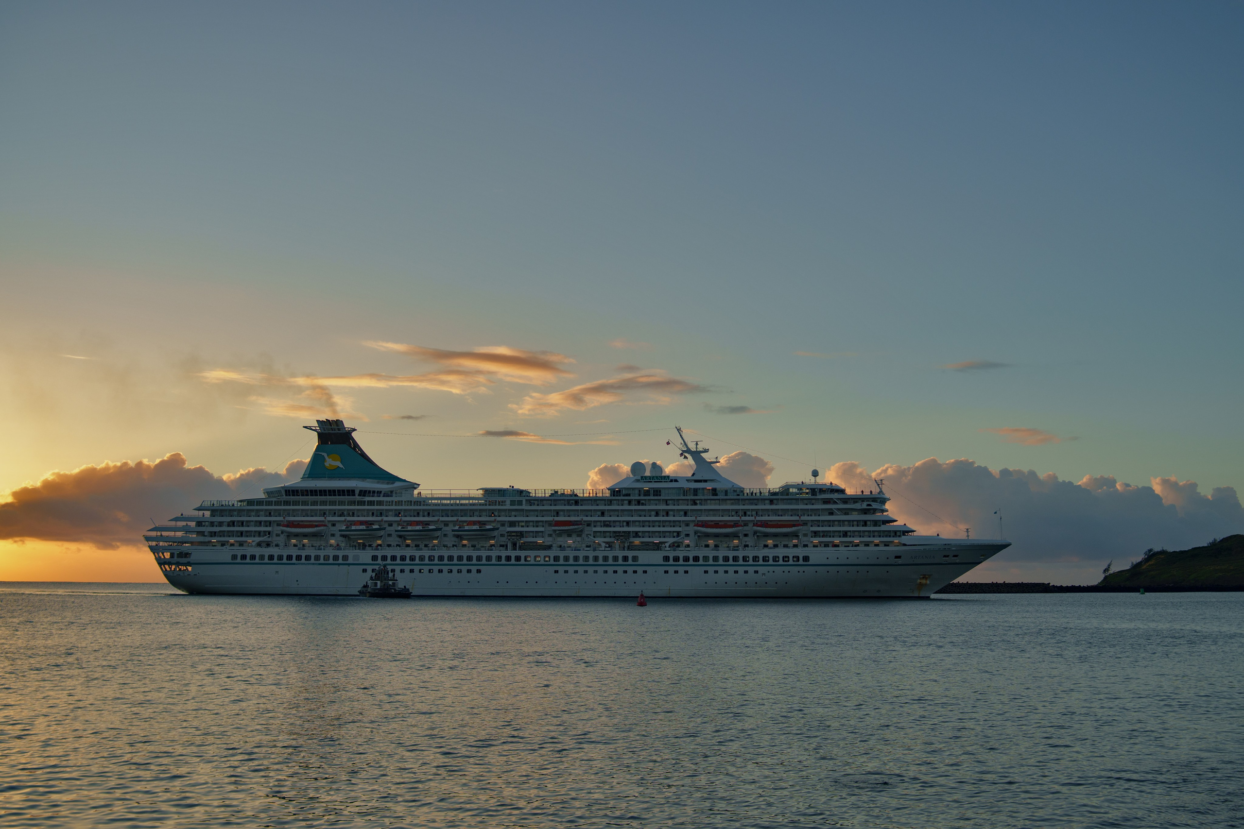 SHIPS. Awards winning photographer in Kauai, Hawaii