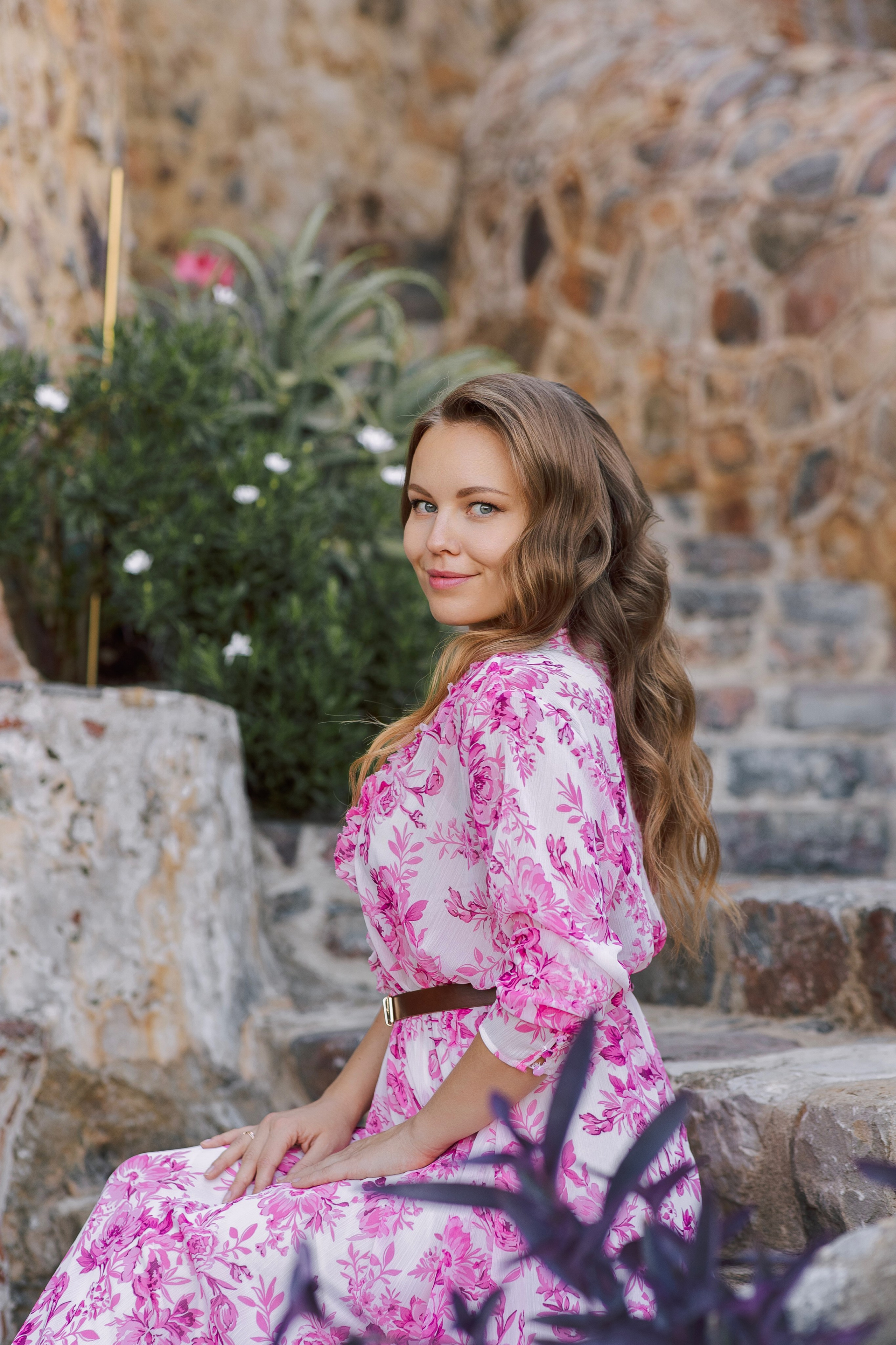 Family Walk in Alanya Old City | Colourful Streets Photoshoot. Professional Photographer in Alanya, Side, Belek, Antalya. Turkiye