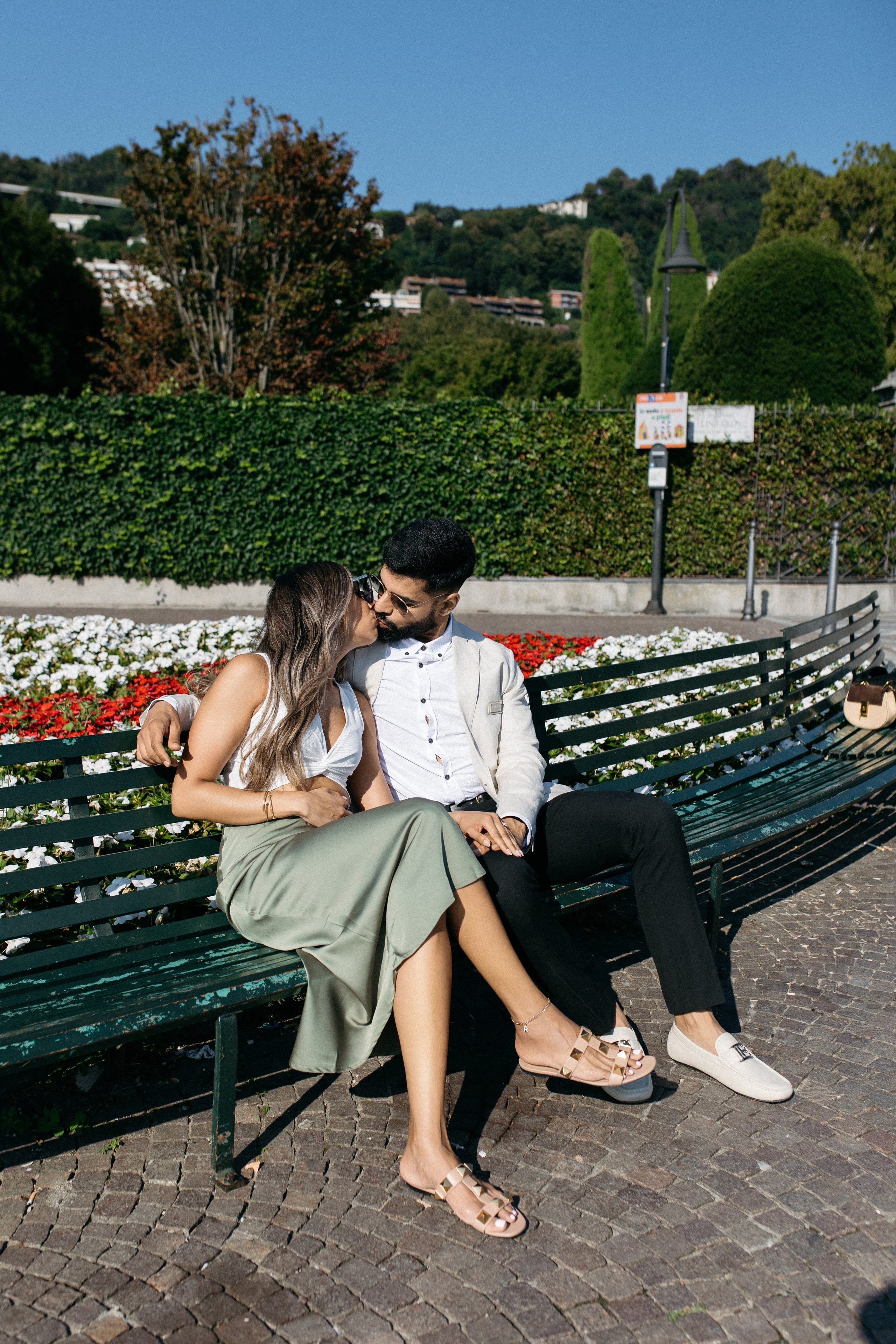 She said yes 💍. Wedding photographer in Italy