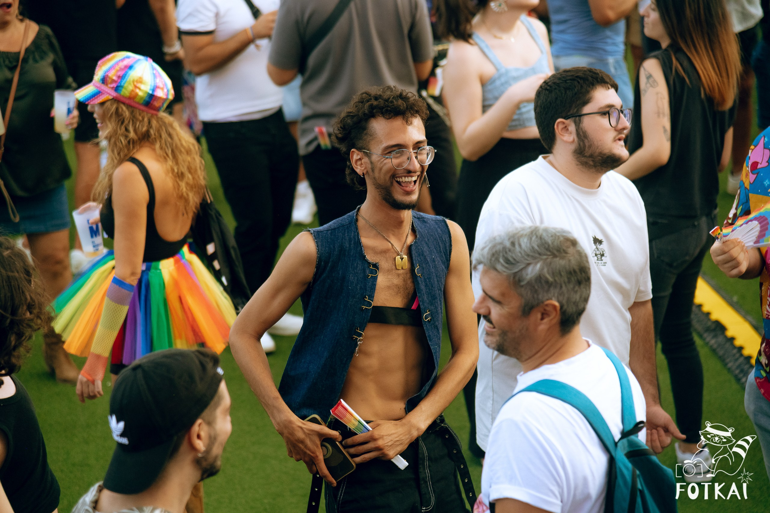 Cariña: La Fiesta 2025 Alicante — fotos del festival LGTBI y drag shows | FOTKAI