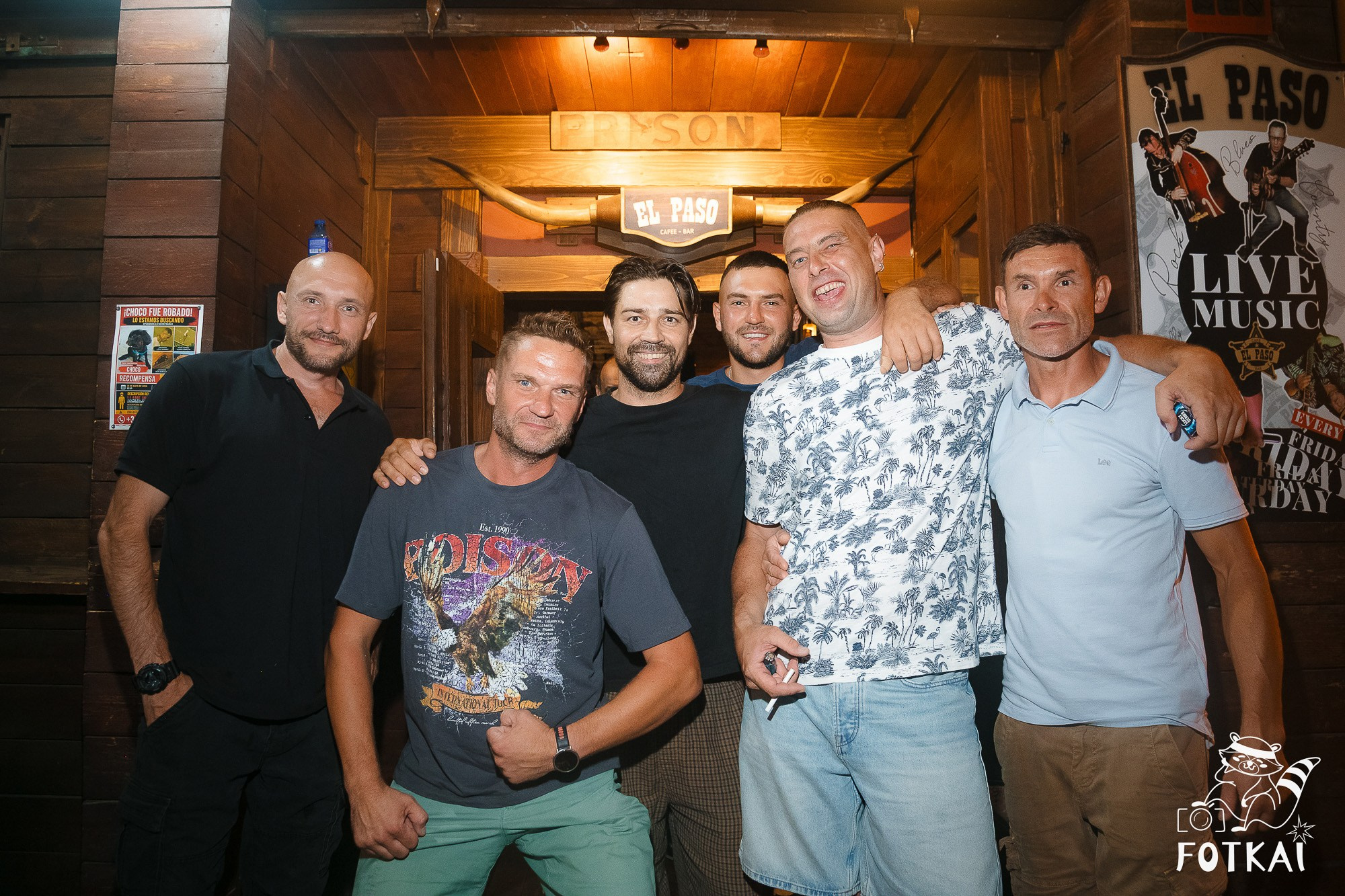 Jam Night в баре El Paso, Торревьеха — фоторепортаж живого джем-сейшена, июнь 2026 | FOTKAI