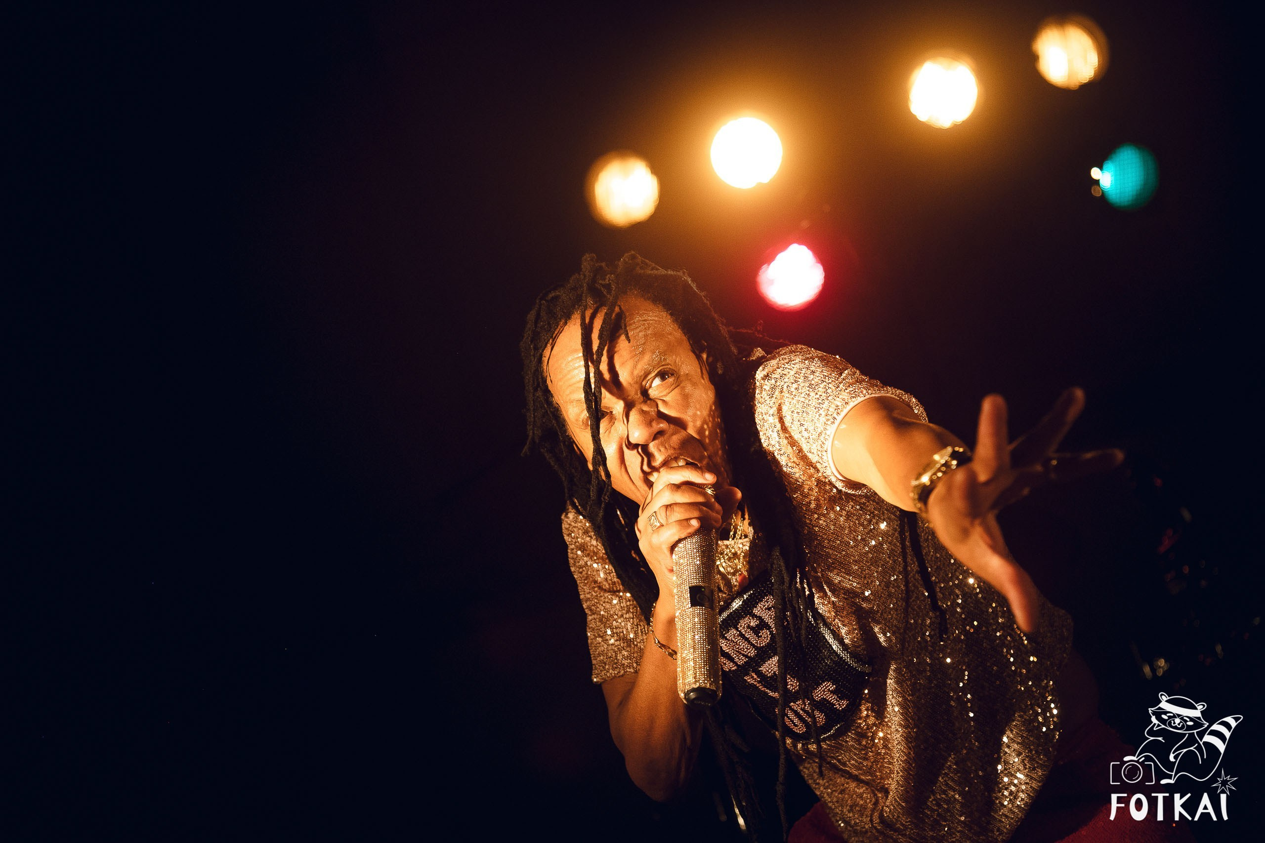 Greg Bannis, ex vocalista de Hot Chocolate – Entrevista exclusiva, fotos en vivo y su historia musical en FOTKAI