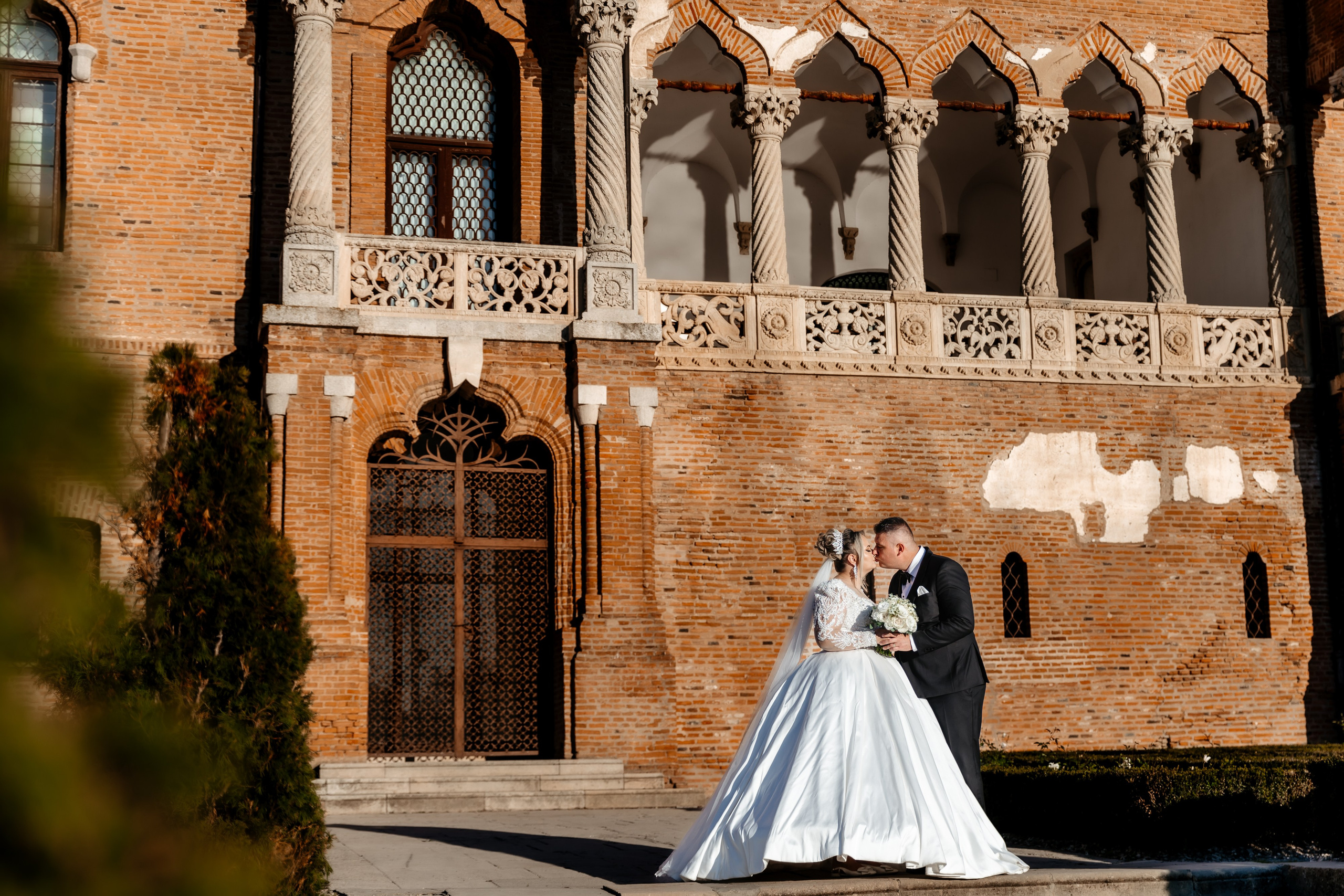 Gabriela & Alin - Trash The Dress - Palatul Mogoșoaia. Fotograf Profesionist Pitesti-Bucuresti| Mircea Seinea