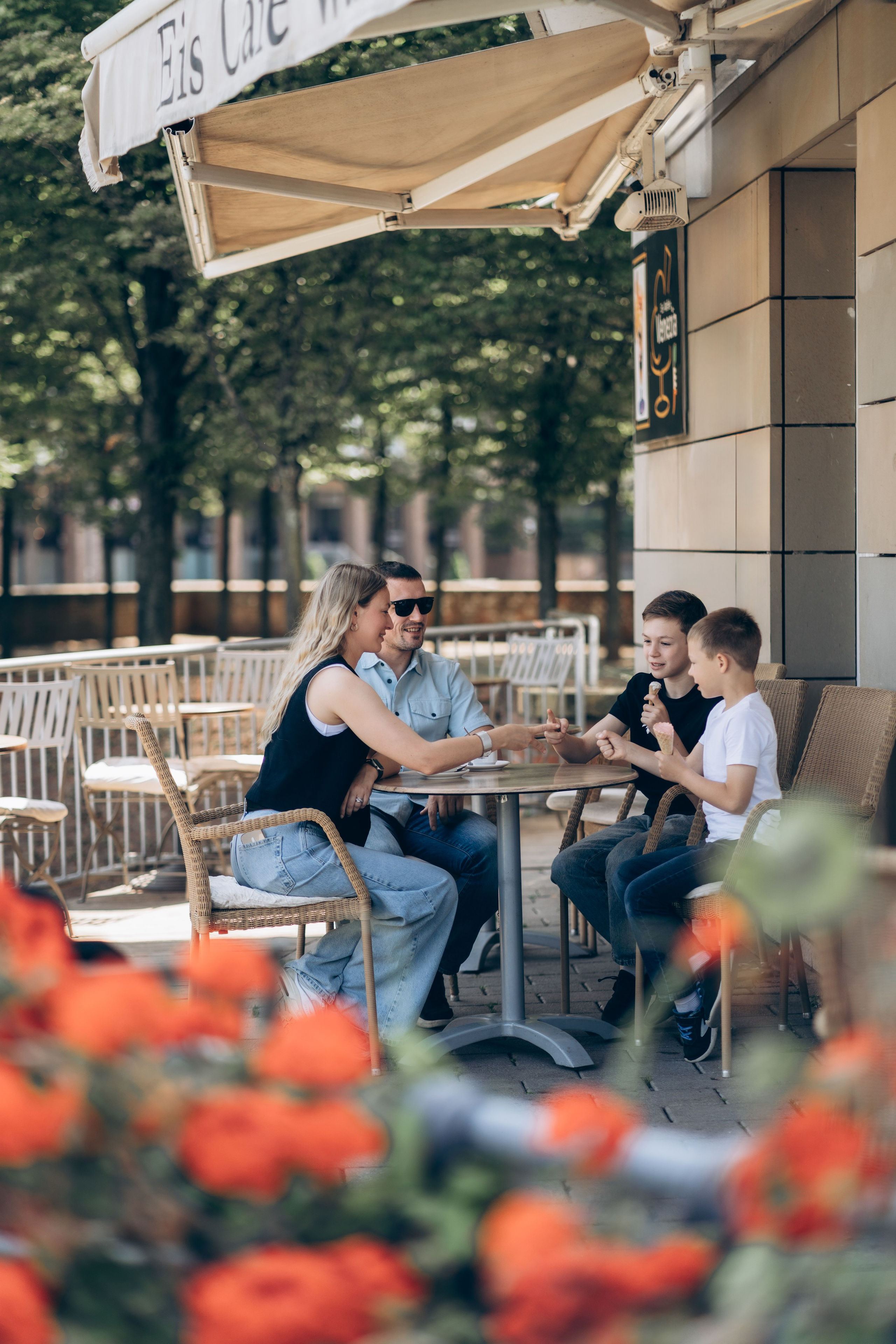 Family in the city. Photography in Germany