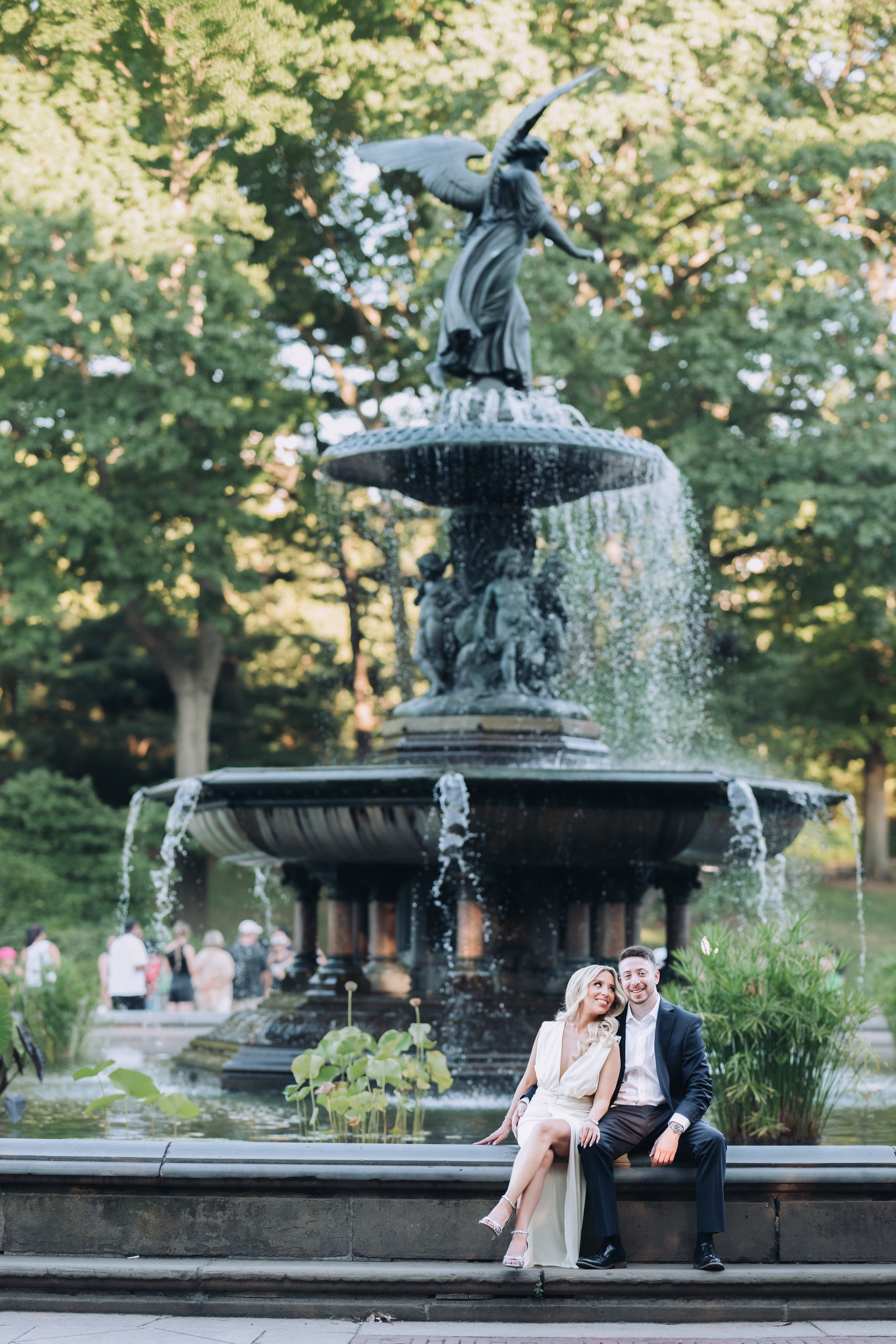 Engagement & Love Story. Wedding Photo & Video