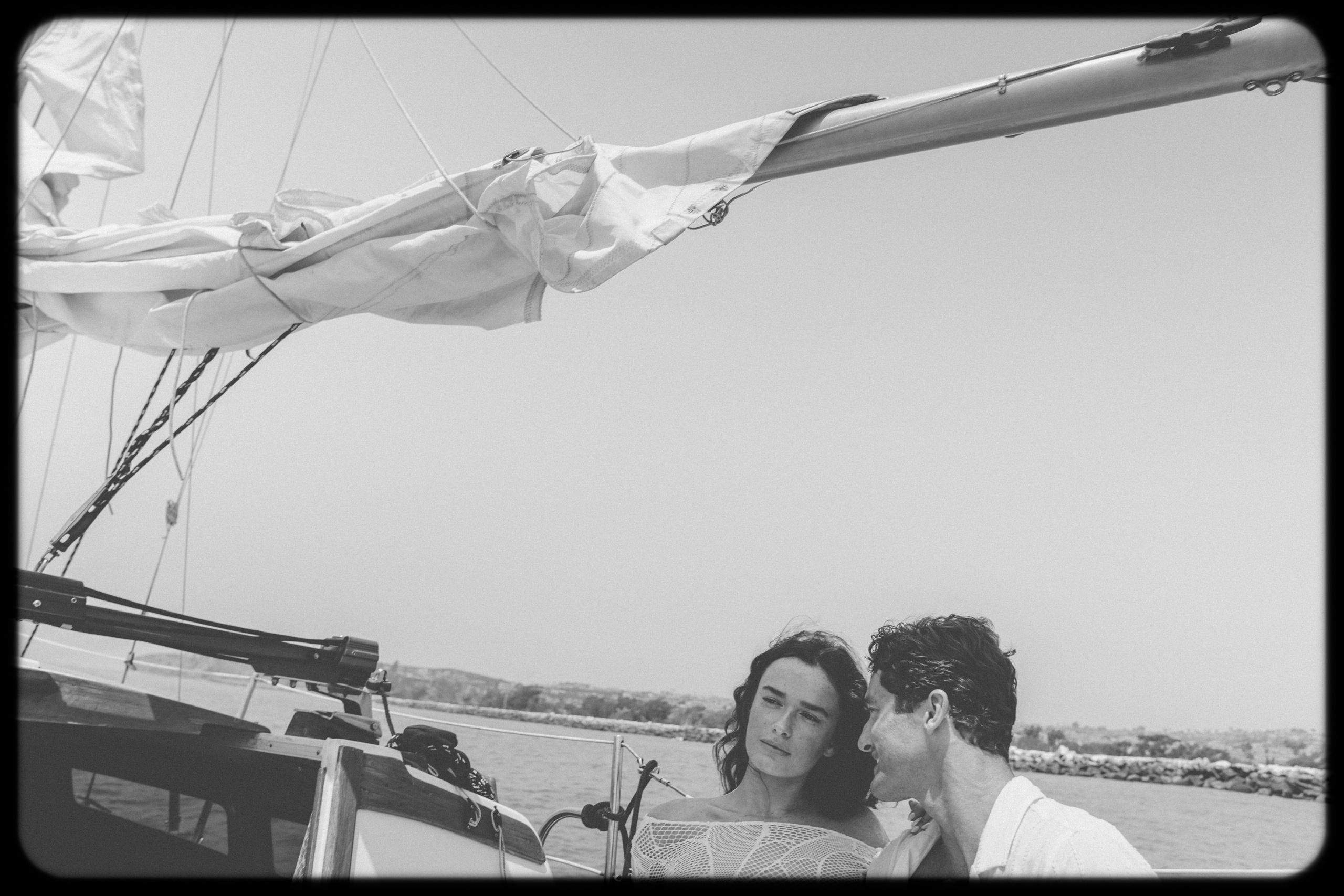 Love on the boat. Main