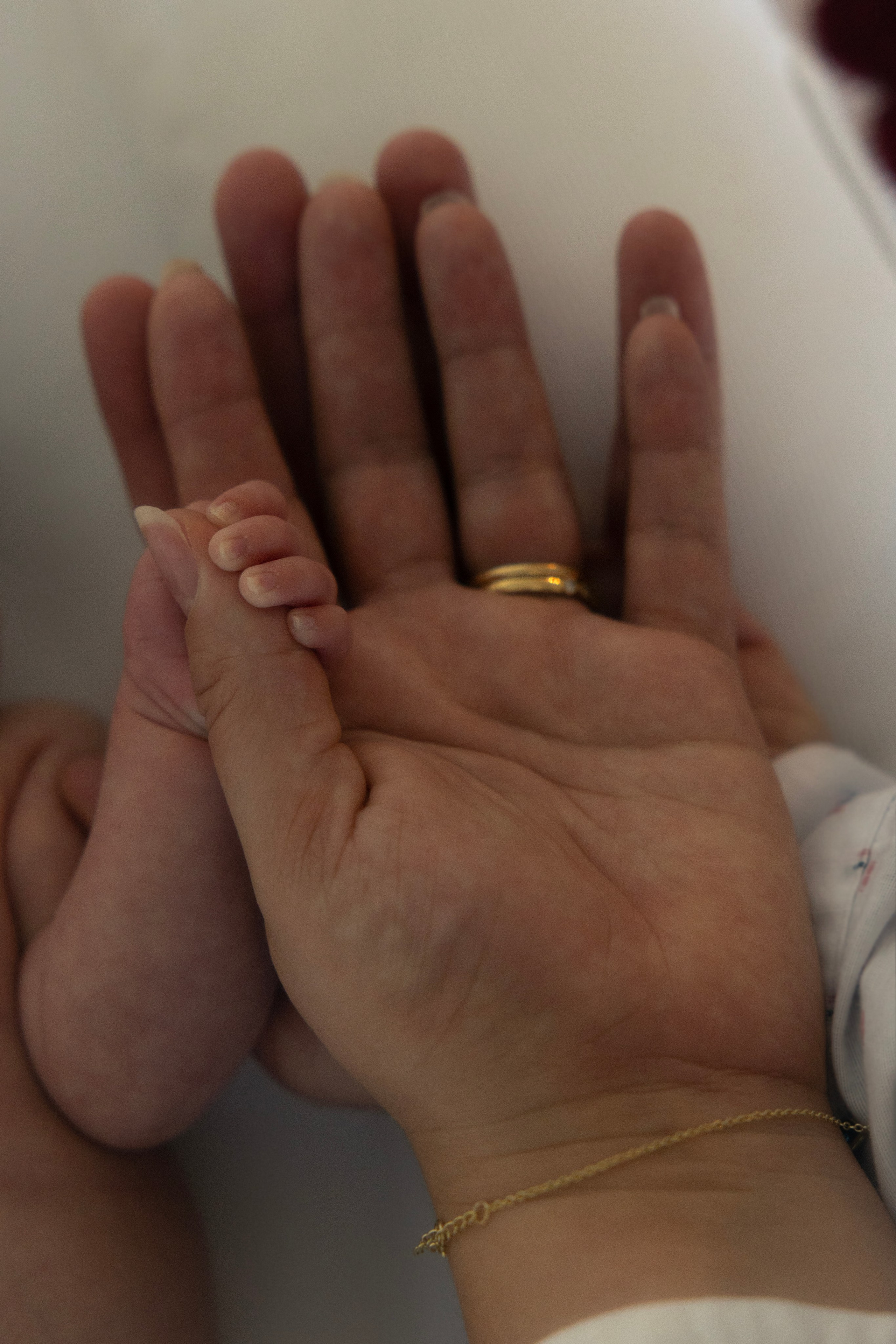 VICTORIA & VALENTINA