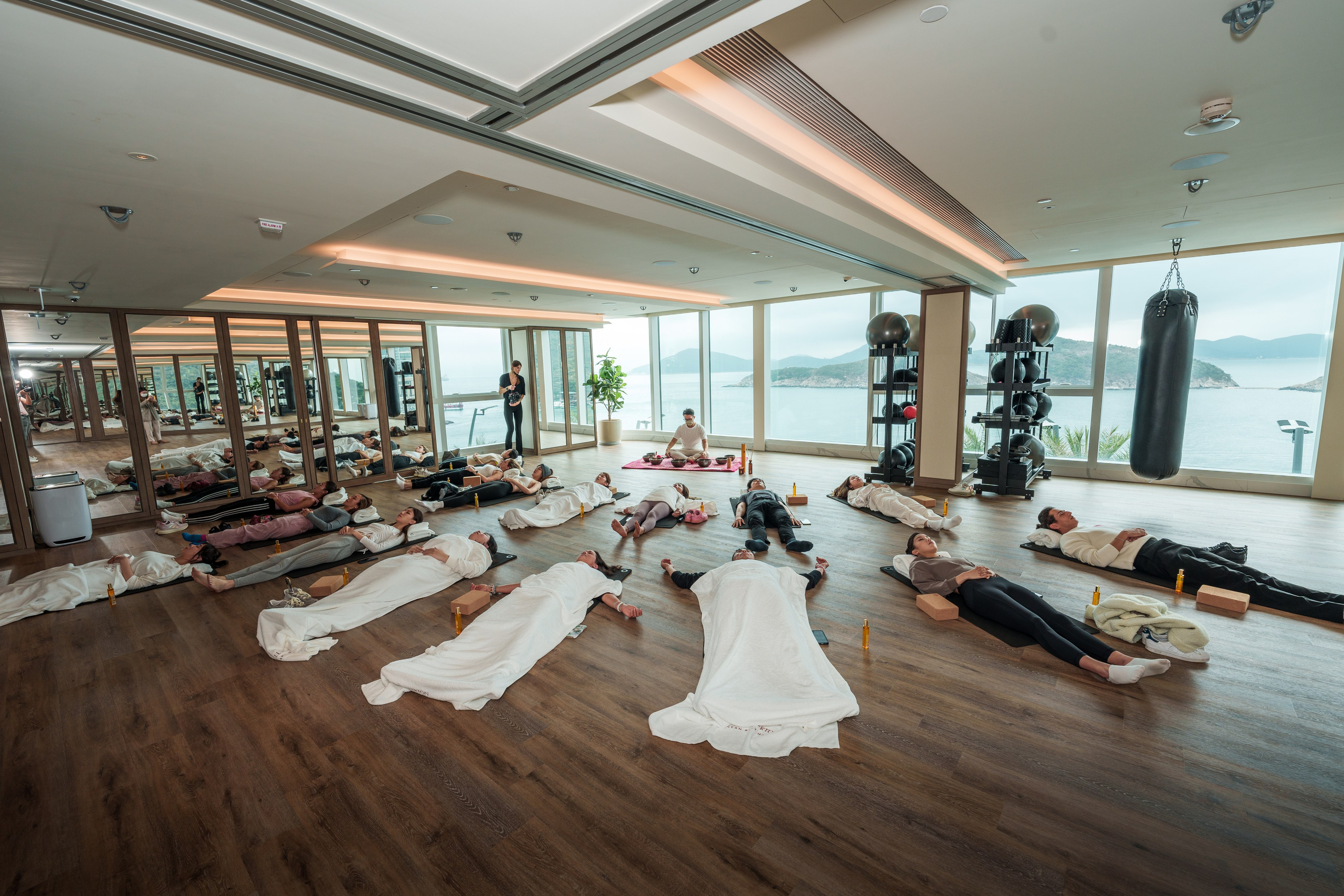 HASHTAG LEGEND | THE FULLERTON HONG KONG. ФОТОГРАФ В ГОНКОНГЕ (СВАДЬБЫ, FASHION, СЕМЕЙНЫЕ, МЕРОПРИЯТИЯ, ФОТОПРОГУЛКИ)