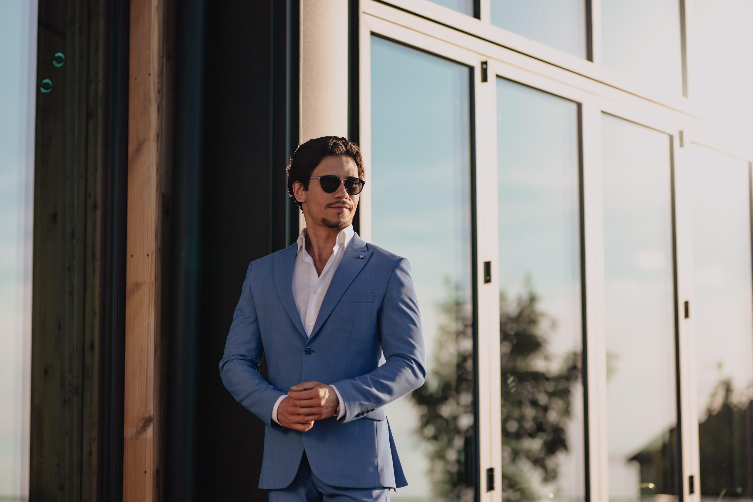 Styled shot at The Barn, Cluj. Fotograf de nunta — documenting your love story with a touch of editorial — wedding photographer