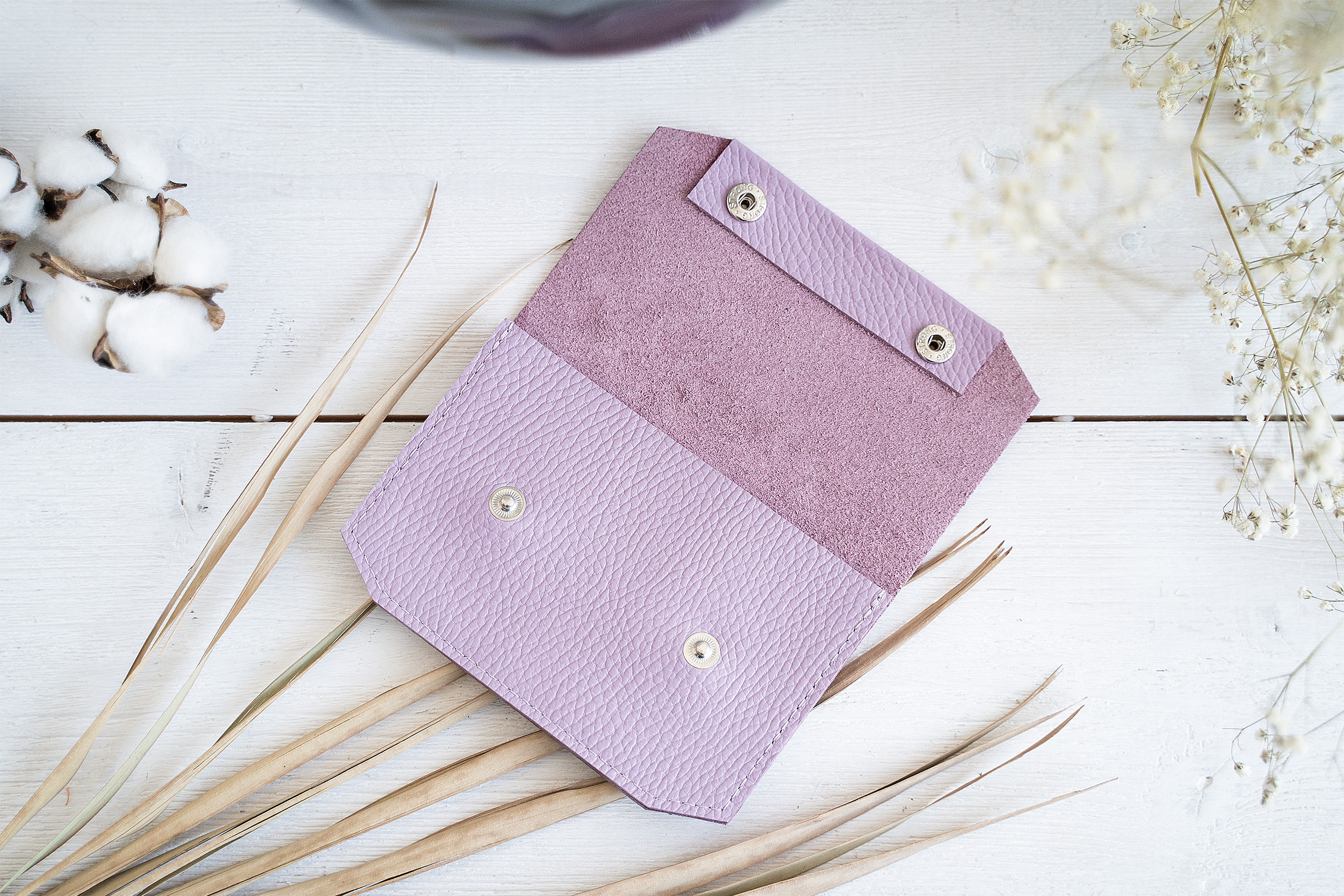 Photo shoot for leather goods shop. Your photographer in Madeira