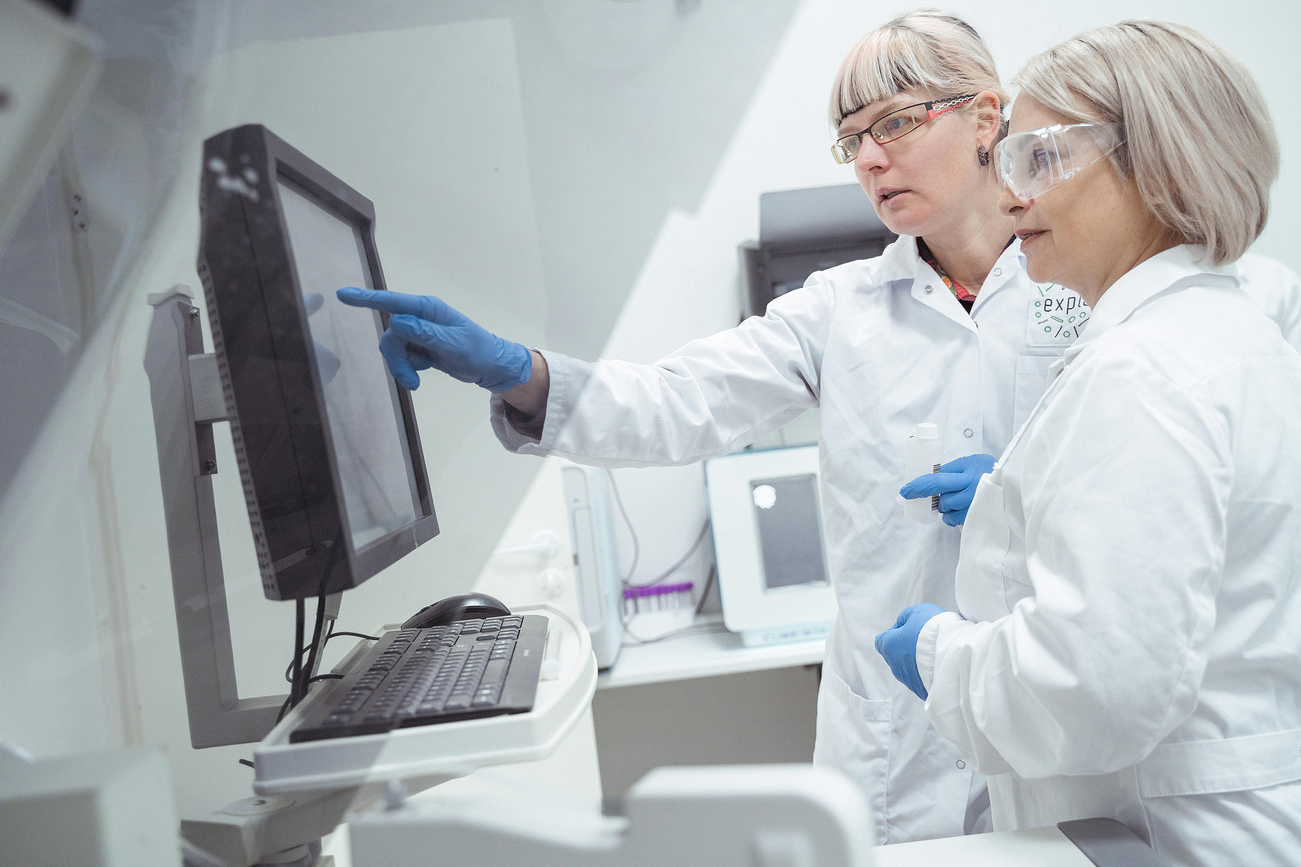 Photo shoot for medical laboratory Explana. Your photographer in Madeira