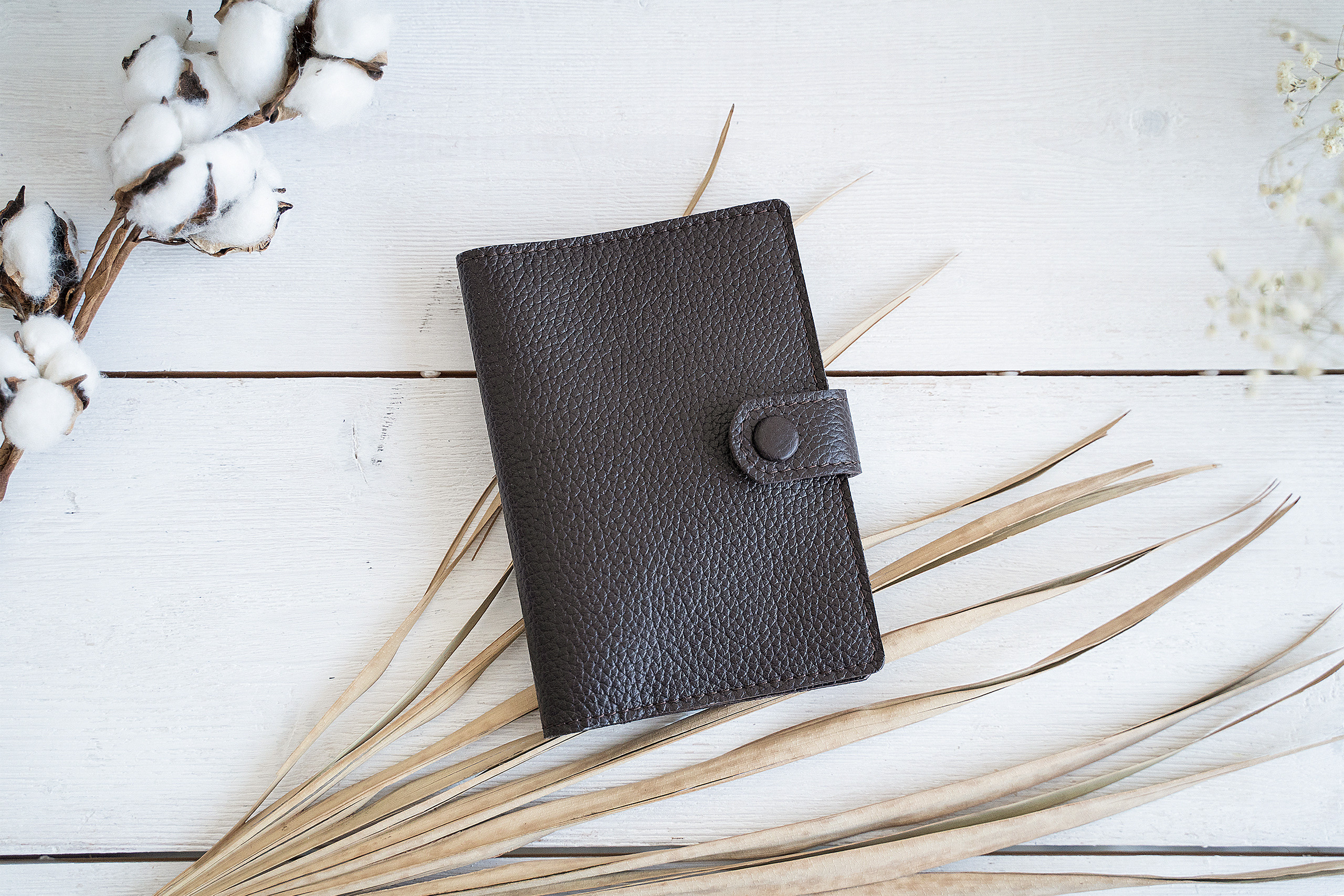 Photo shoot for leather goods shop. Your photographer in Madeira