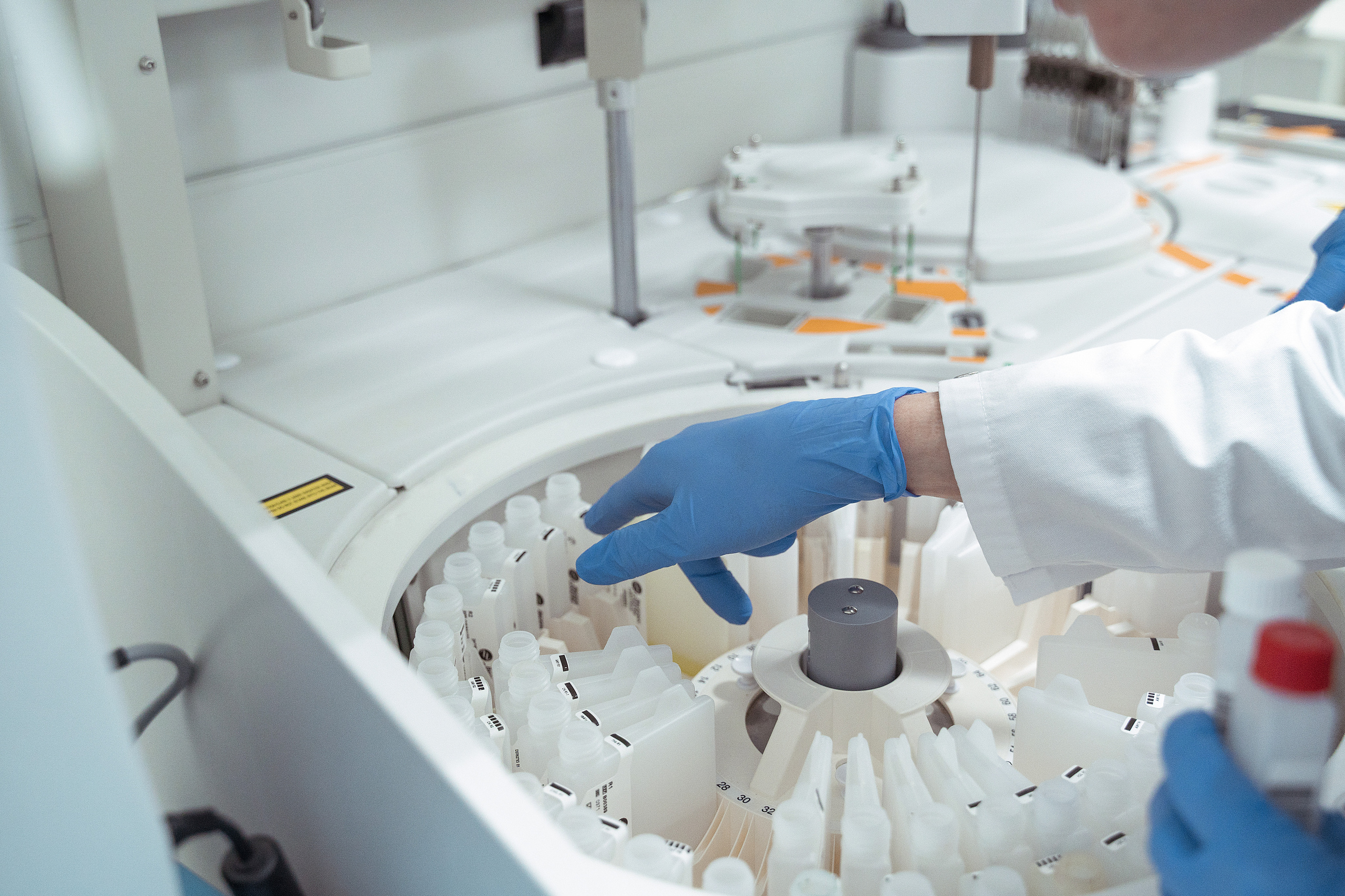 Photo shoot for medical laboratory Explana. Your photographer in Madeira