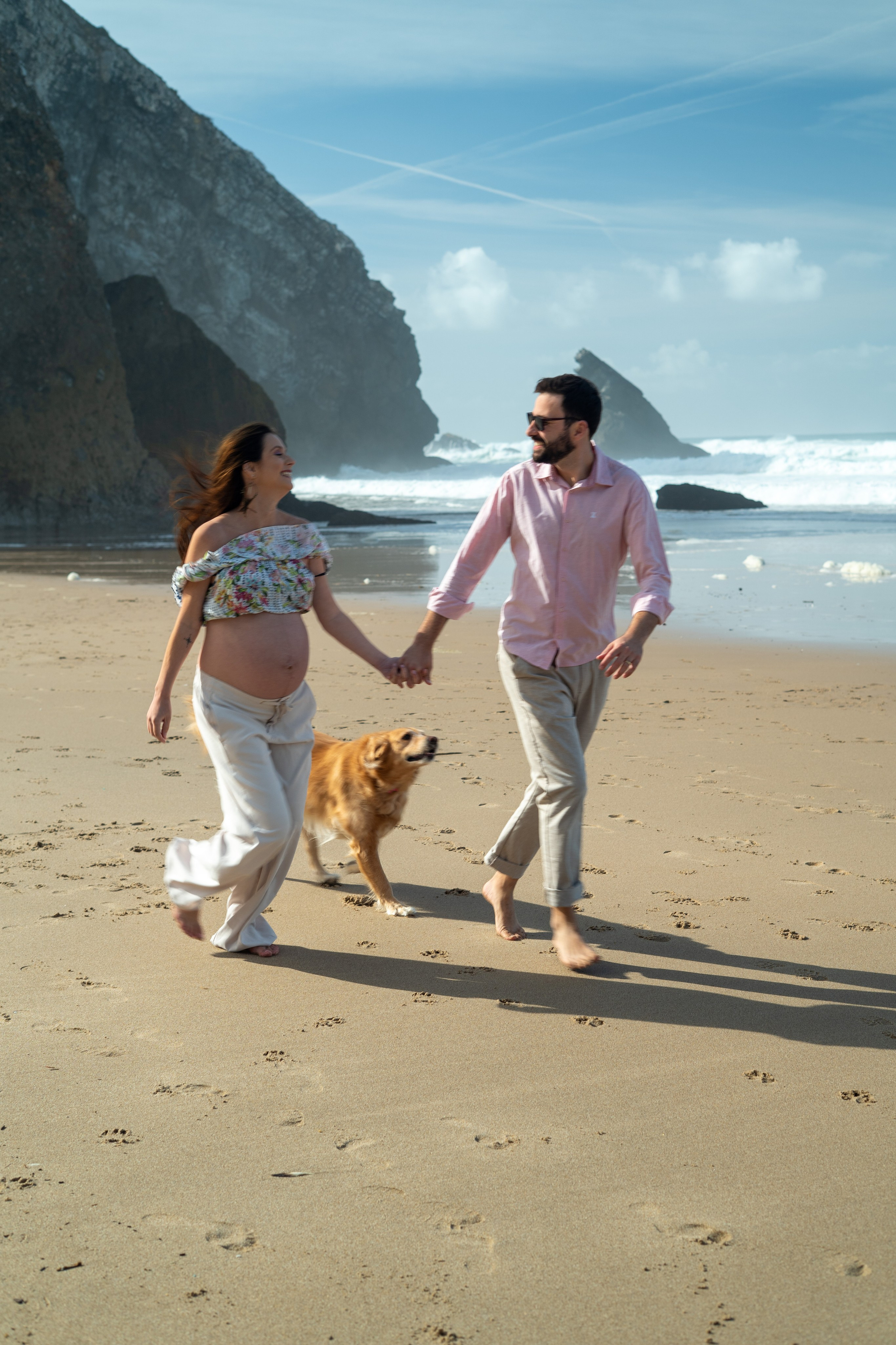 Ensaio Praia — Rafaela e César. Frames by Giovani Braga