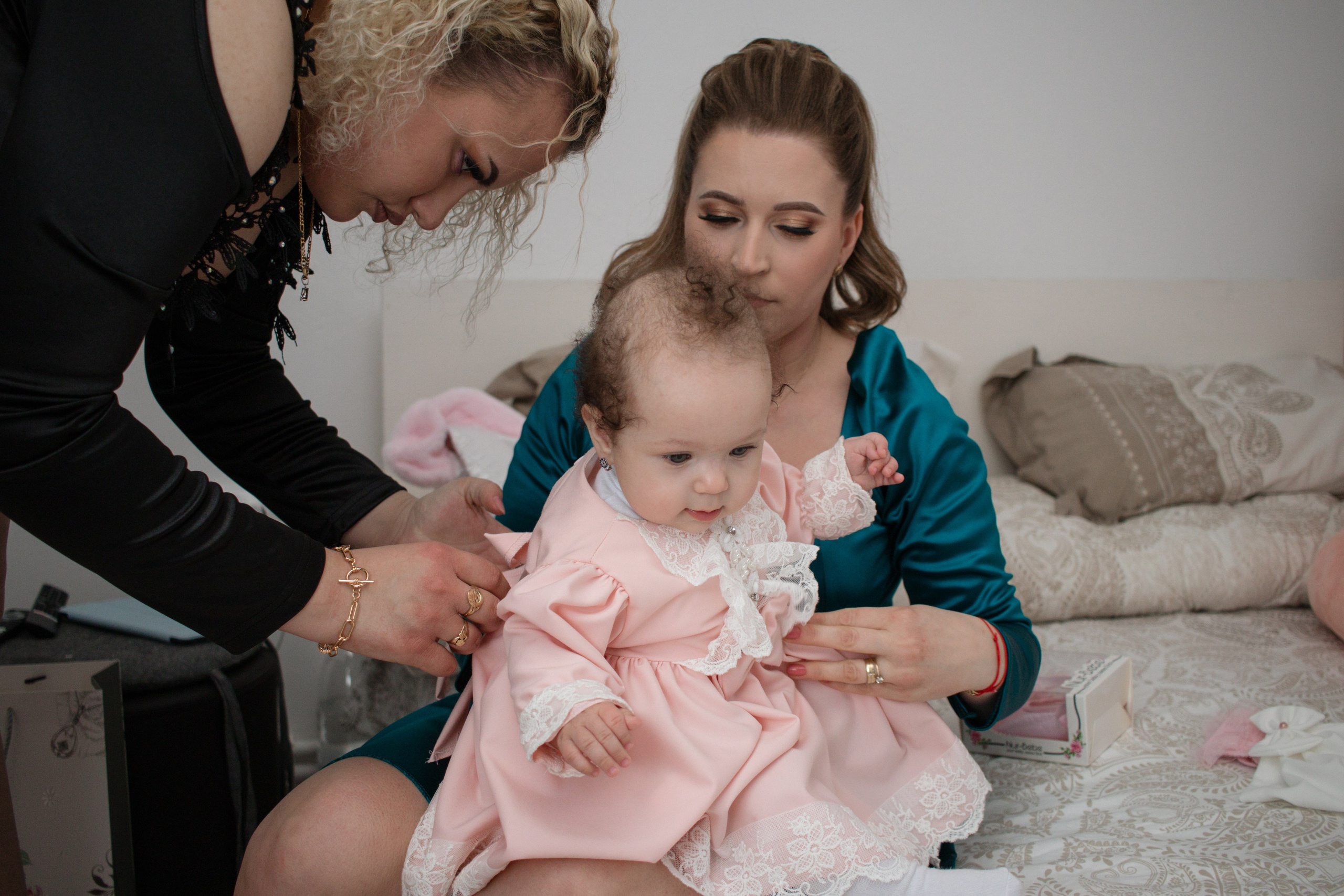 Iris. Fotograf si videograf — evenimente si studio