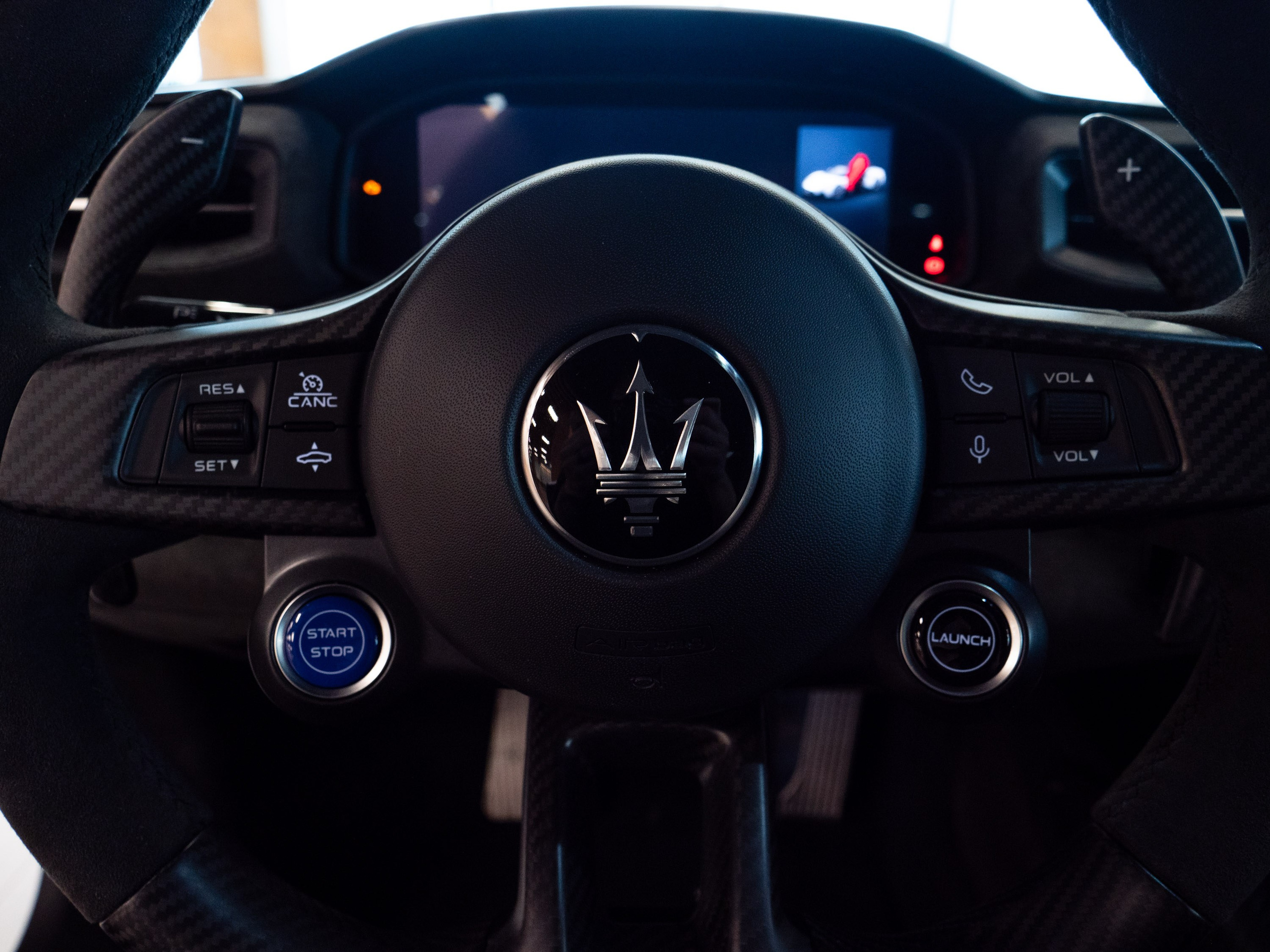 Maserati MC20. Dimitri Ilkov Photography — Capturing Life’s Moments in Edmonton, Cana