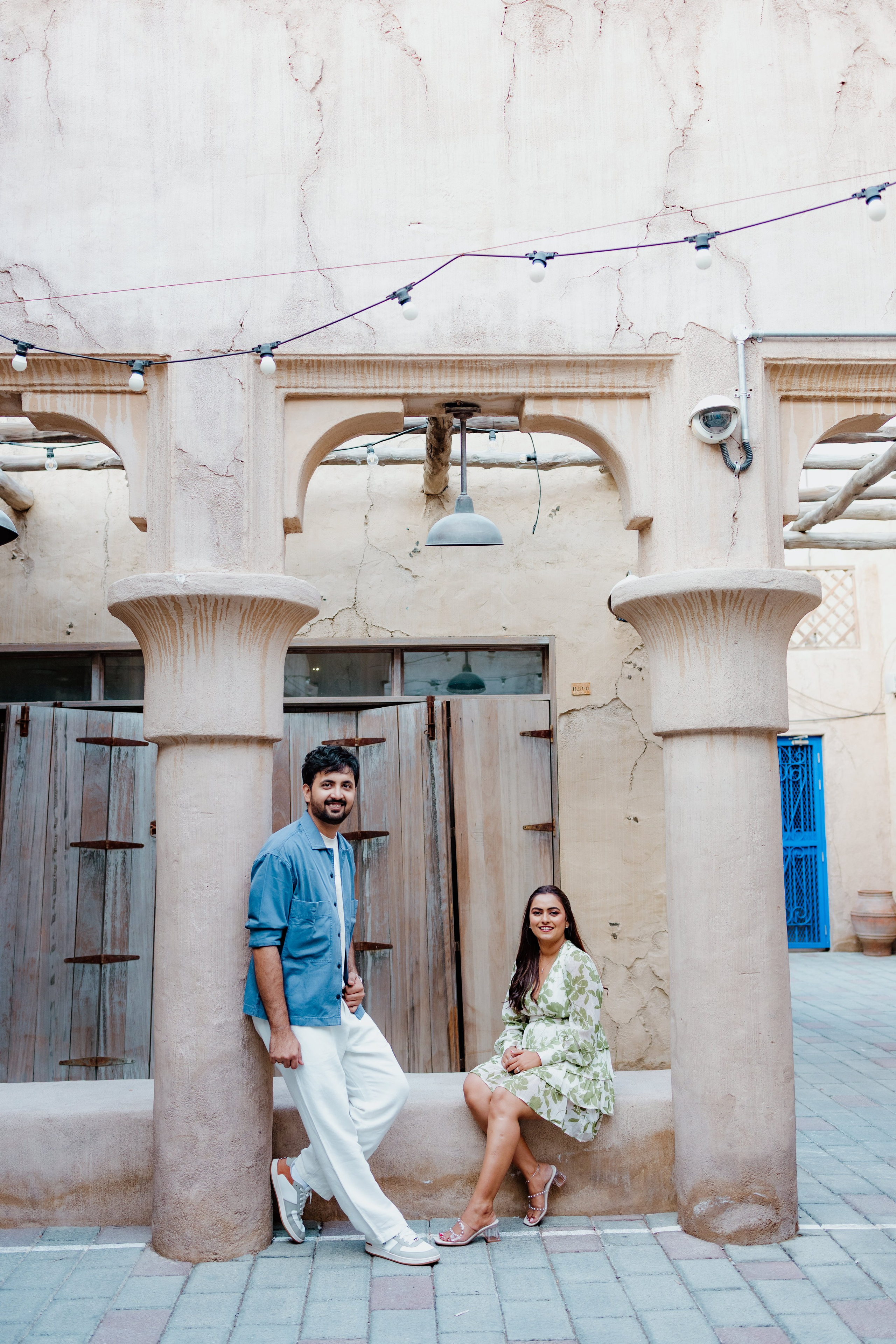 COUPLE SESSIONS. Love Emotions Weddings