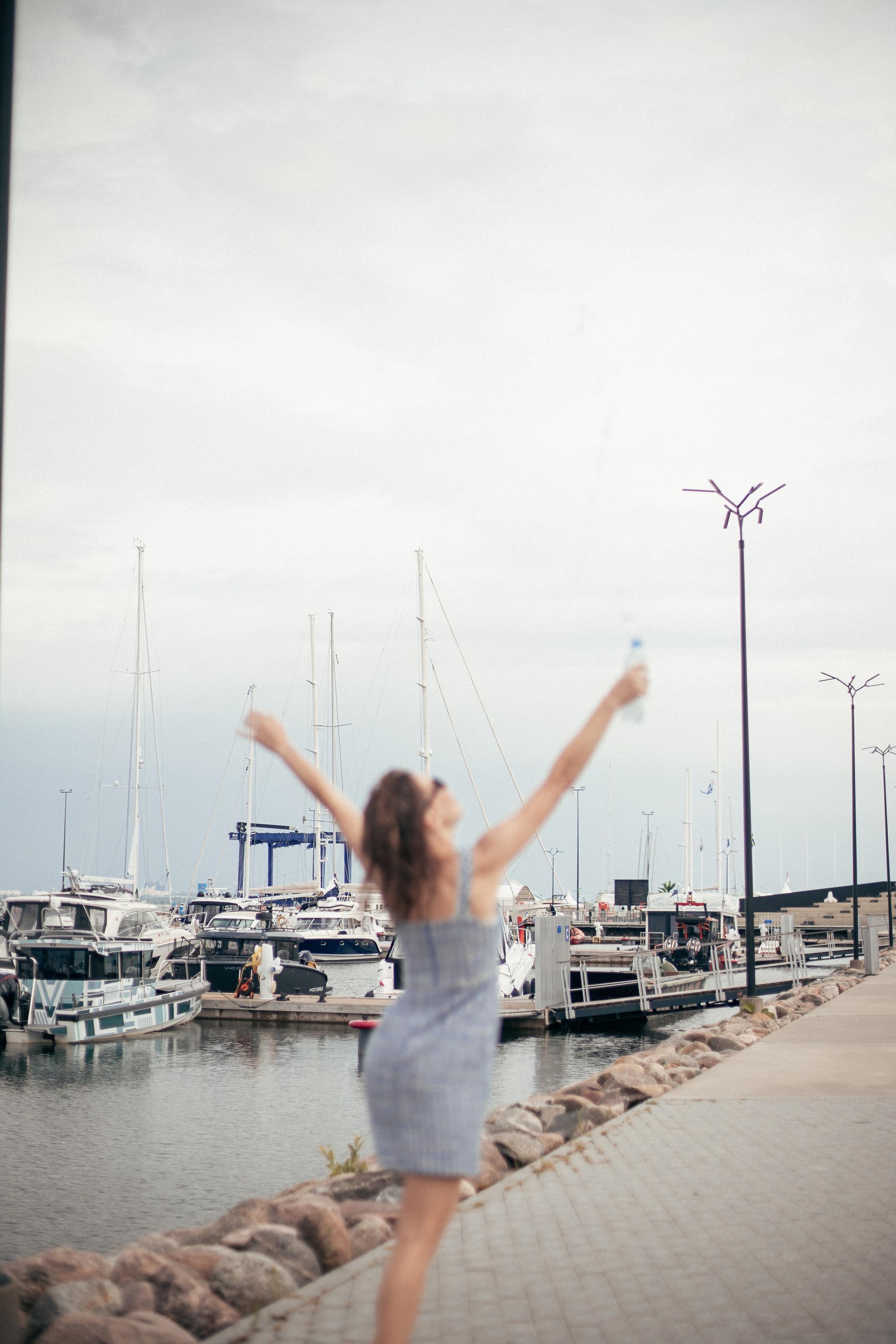 Яна. Главная