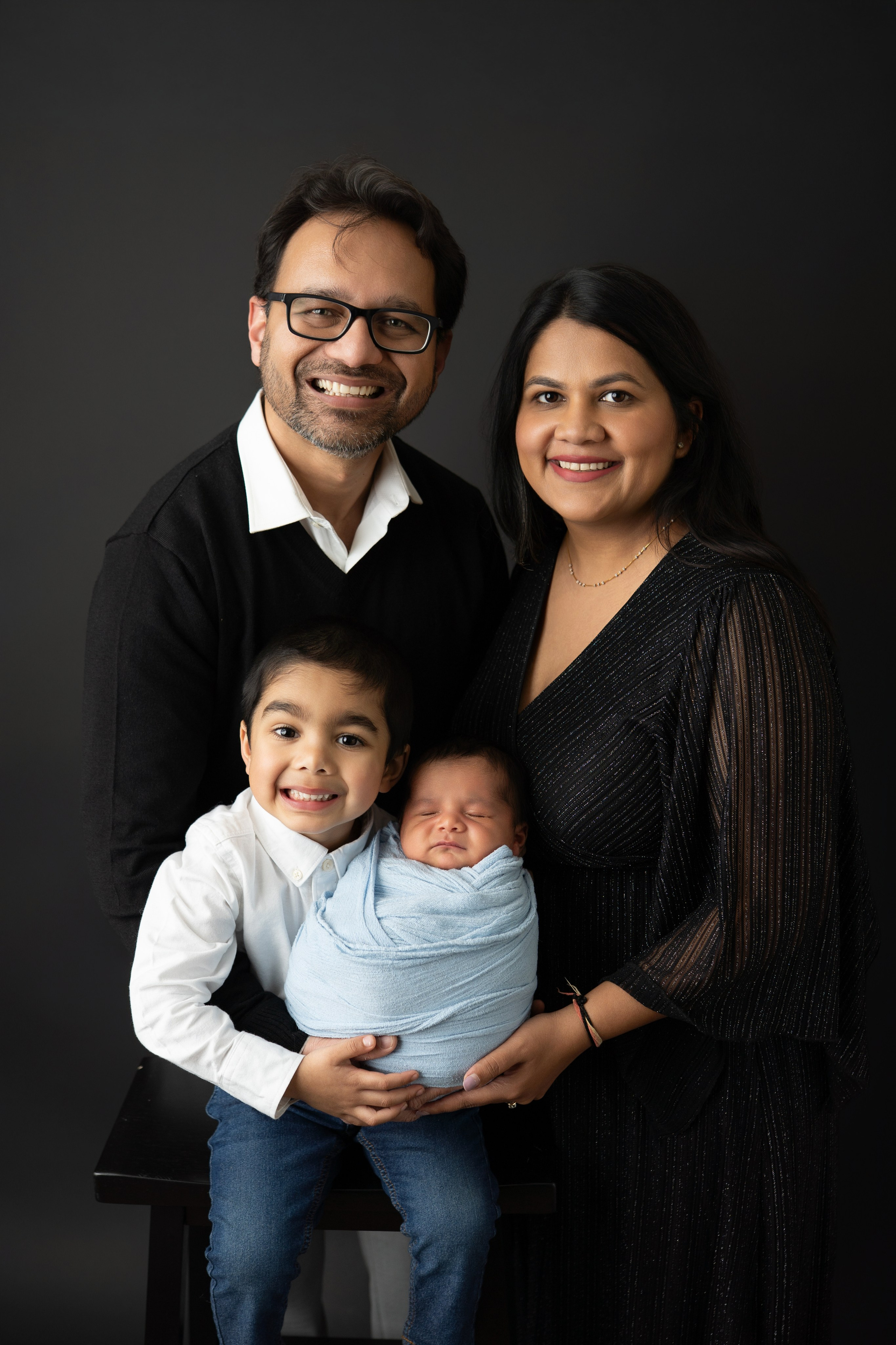 Newborn+Family. Maternity, family and newborn photography in San Francisco Bay Area