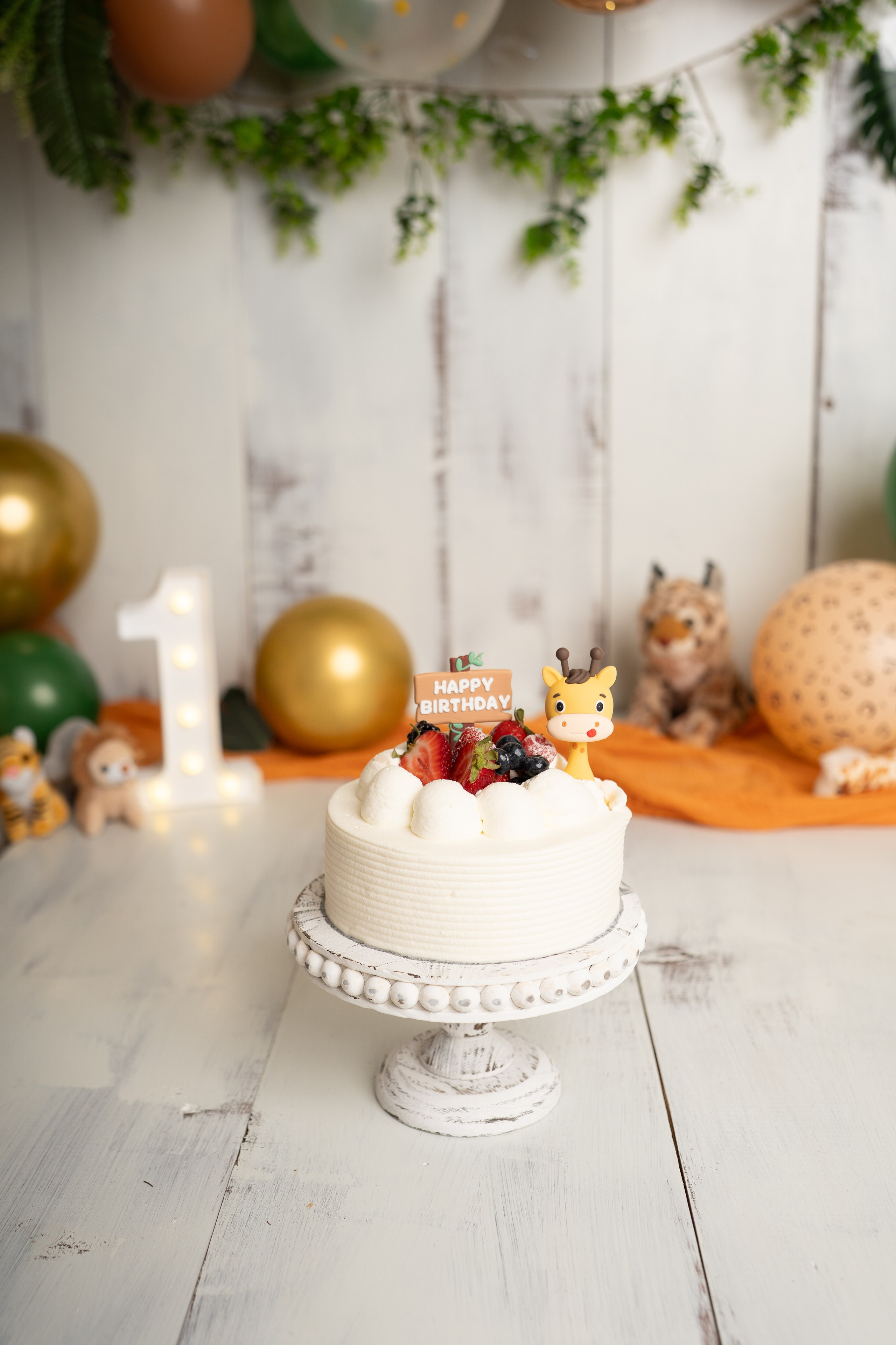 Cake Smash. Maternity, family and newborn photography in San Francisco Bay Area