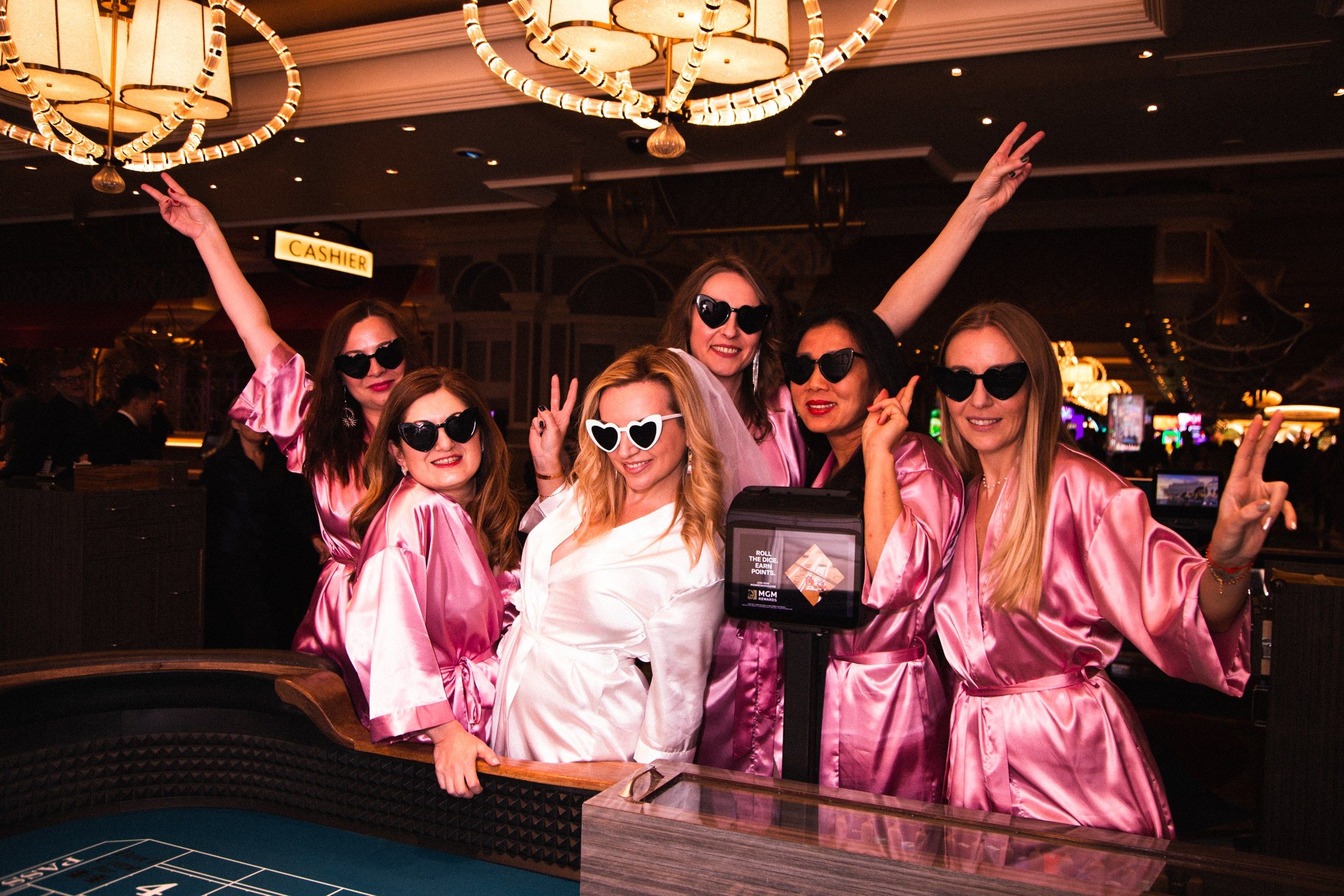 Bachelorette Party in Vegas. Wedding & elopement photographer Viktoriya Kravtsov. Las Vegas