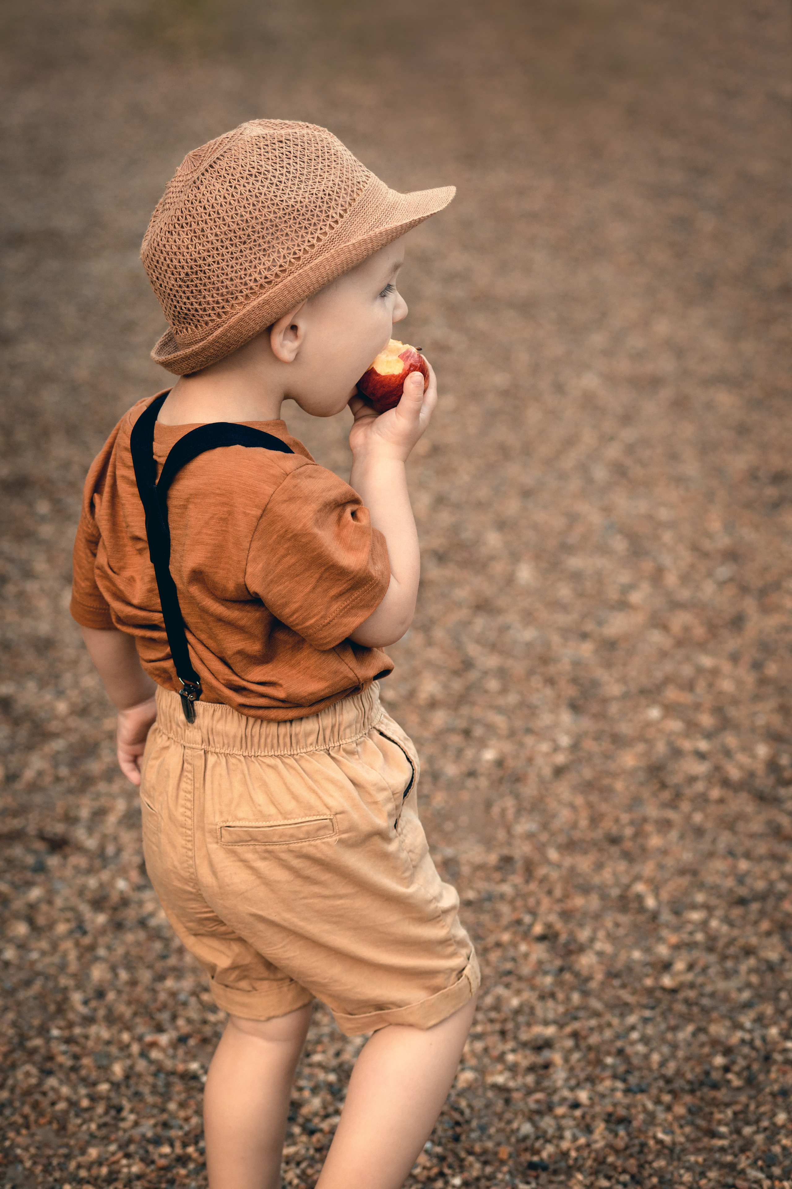 Fine art photography. Stevenage, Hertfordshire family, maternity and newborn photographer