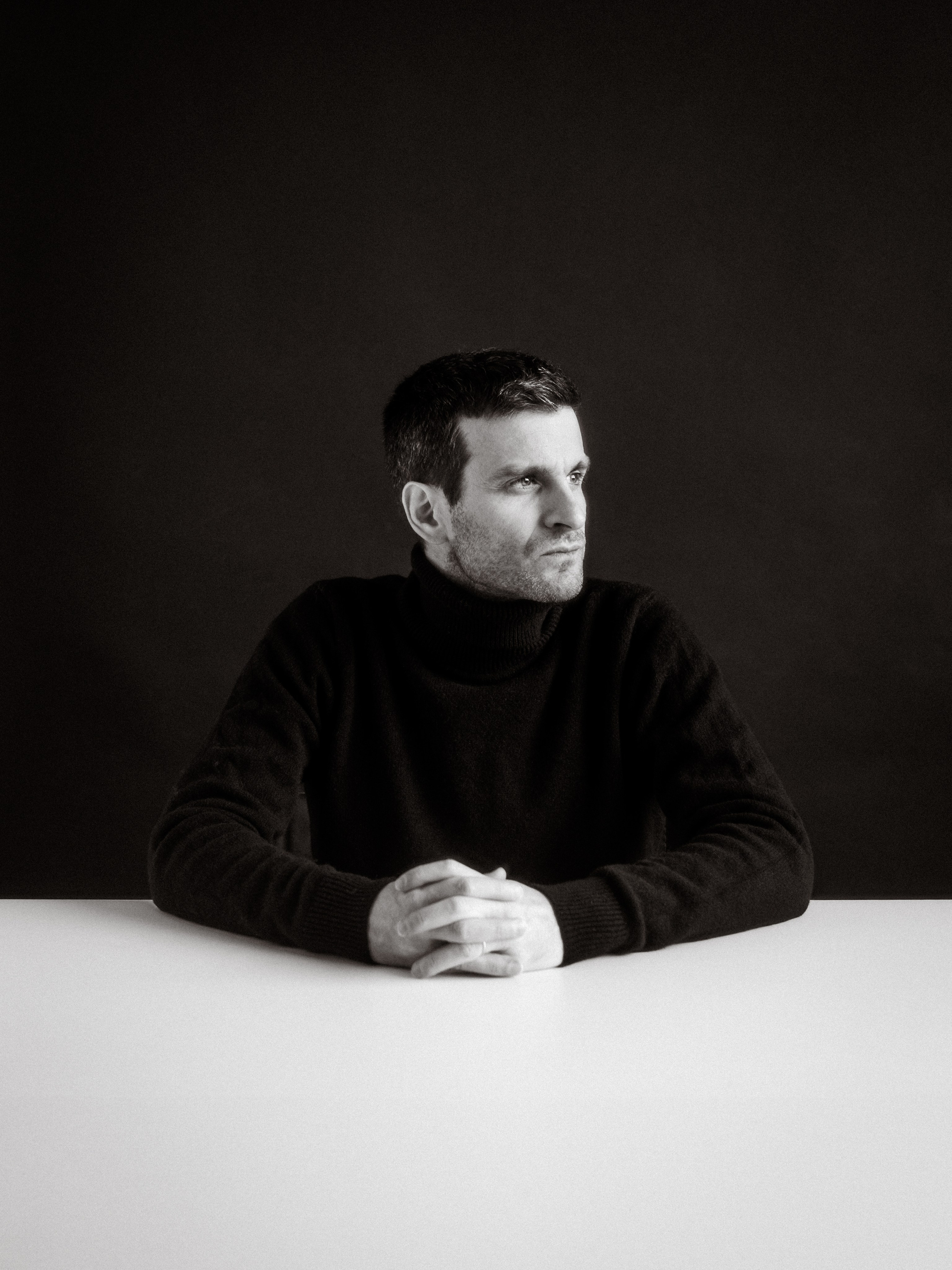 Press Release Photoshoot Fernando Eirin. Creative photographer in Madrid Anna Dvorianskaia