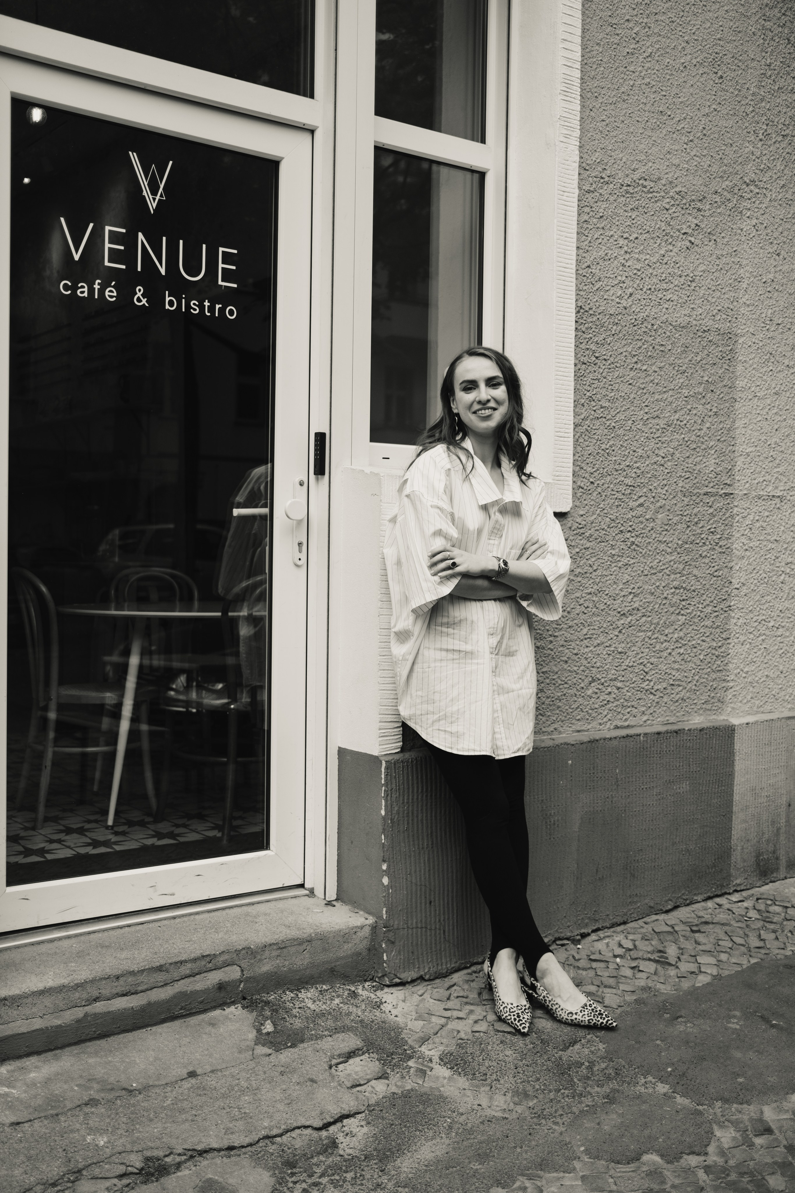 Artél. Professional Photographer in Berlin — Portraits, Love Story, Events, F