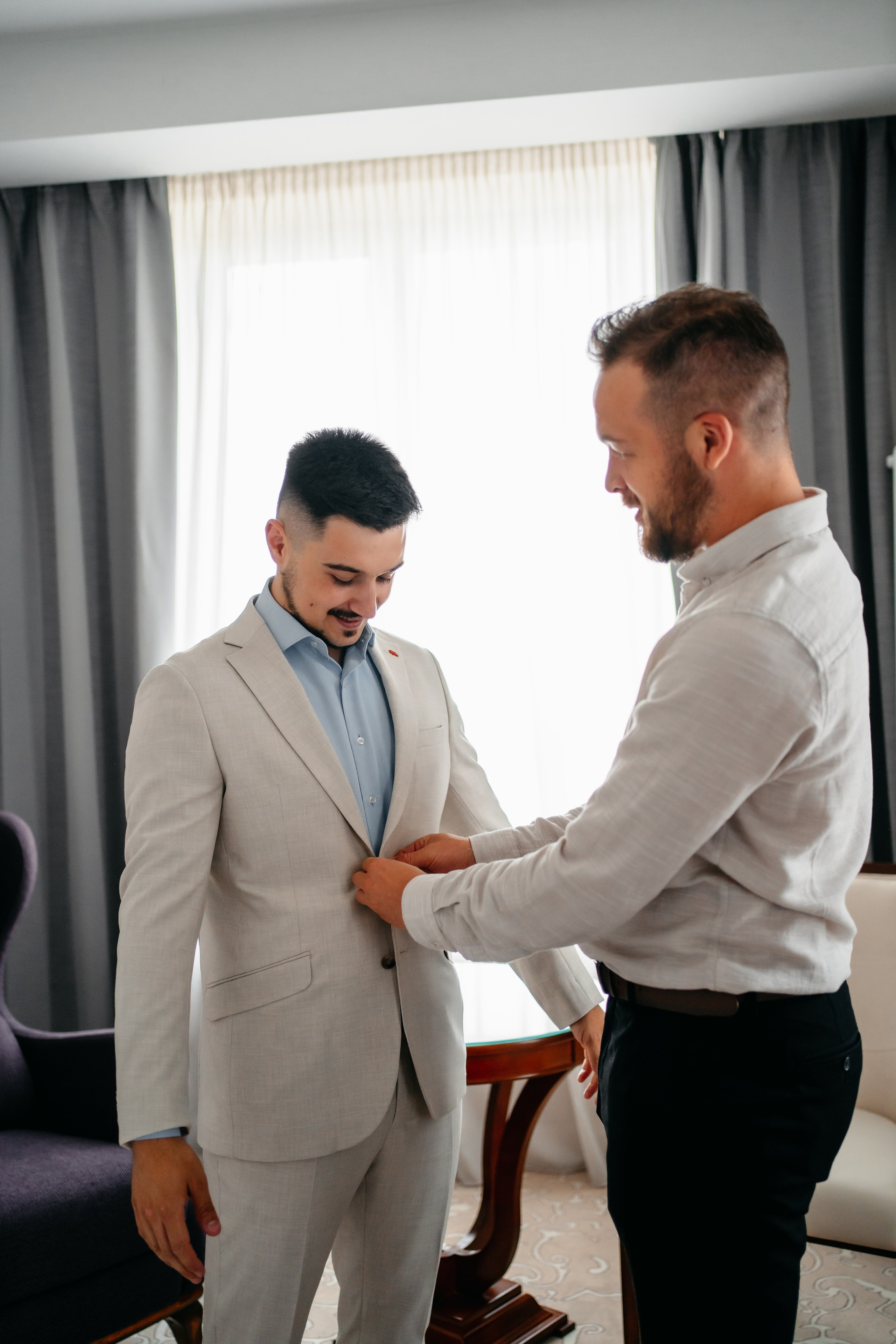 R & R. Fotograf Nunta Iasi - Hearts & Pictures