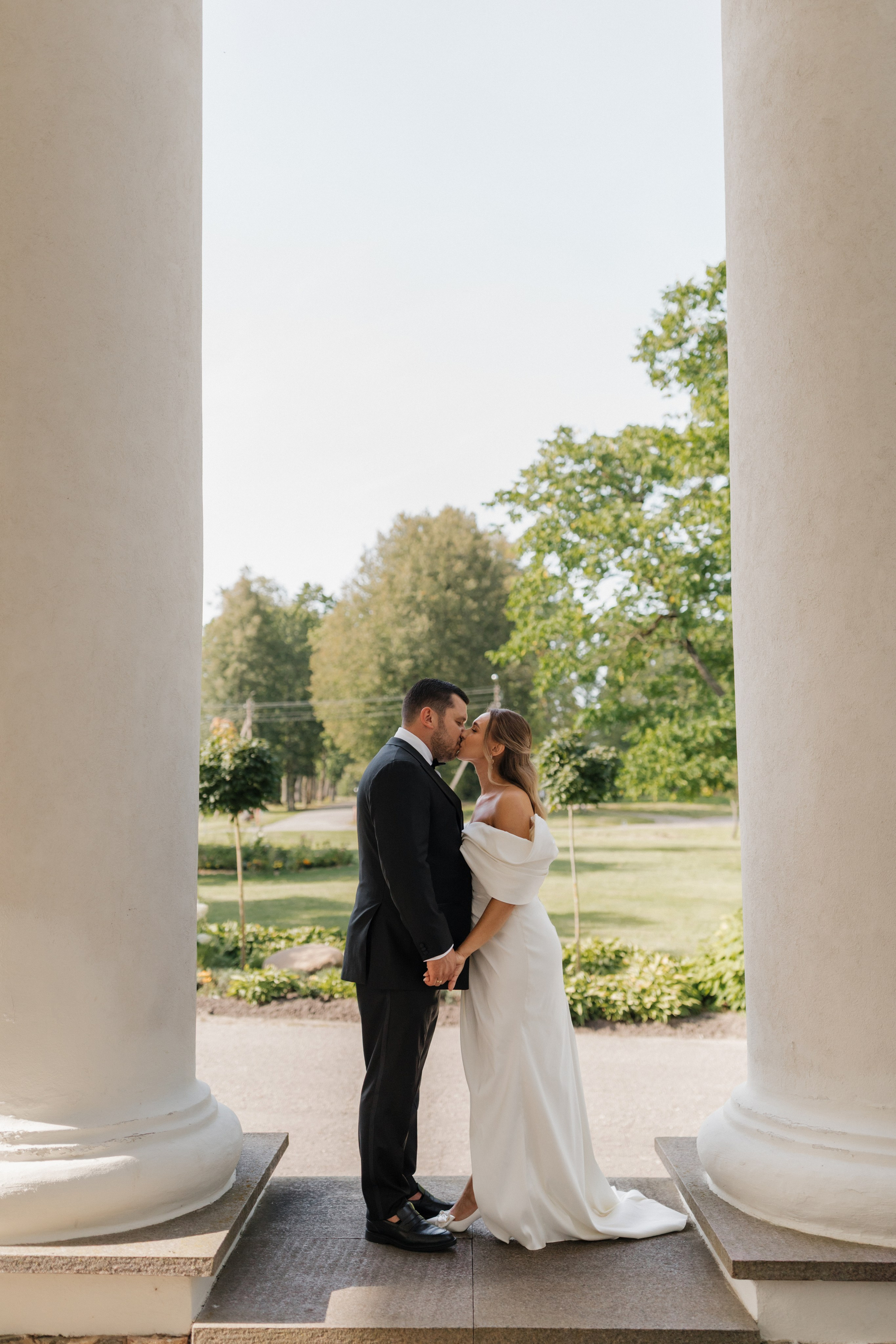 DIANA IR KAROLIS | ELEGANTIŠKOS VESTUVĖS. Vestuvių ir nėščiųjų fotografė Raminta Razmaitė