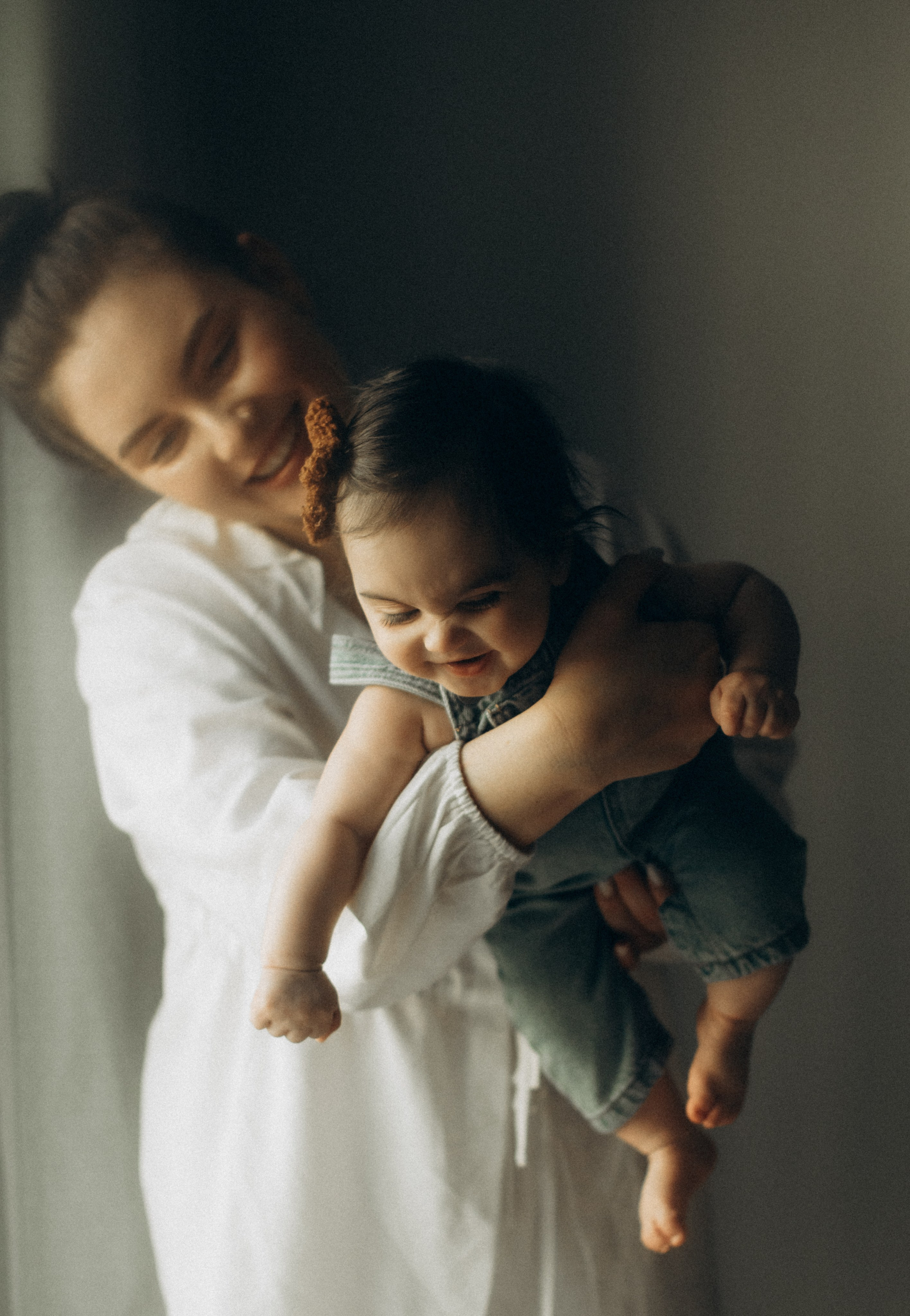 СЬЕМКА МАТЕРИНСТВА. Сімейний фотограф Лейпциг, Німеччина