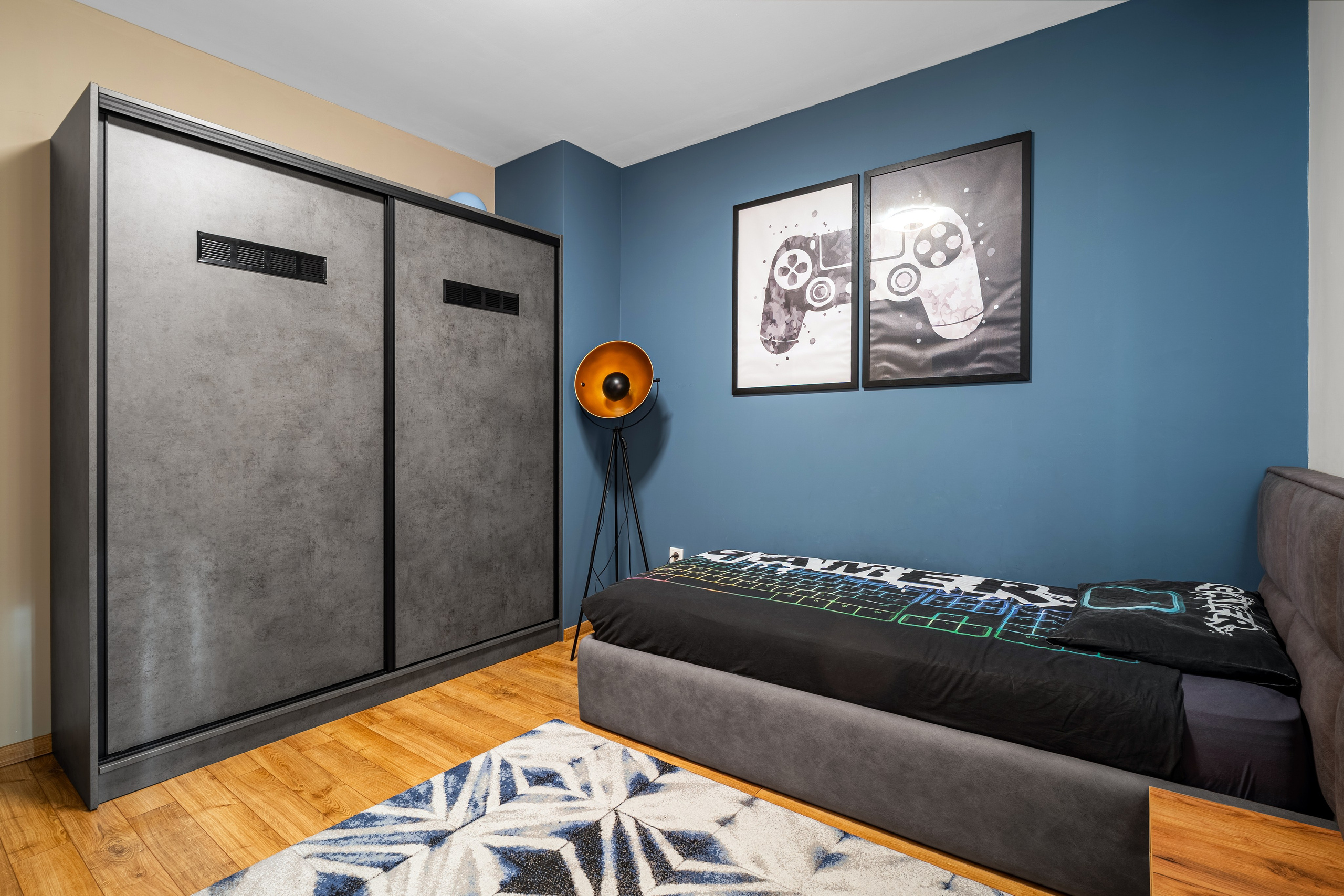 Апартамнет с дизайнерско обзавеждане. Професионален фотограф в Пловдив и областта