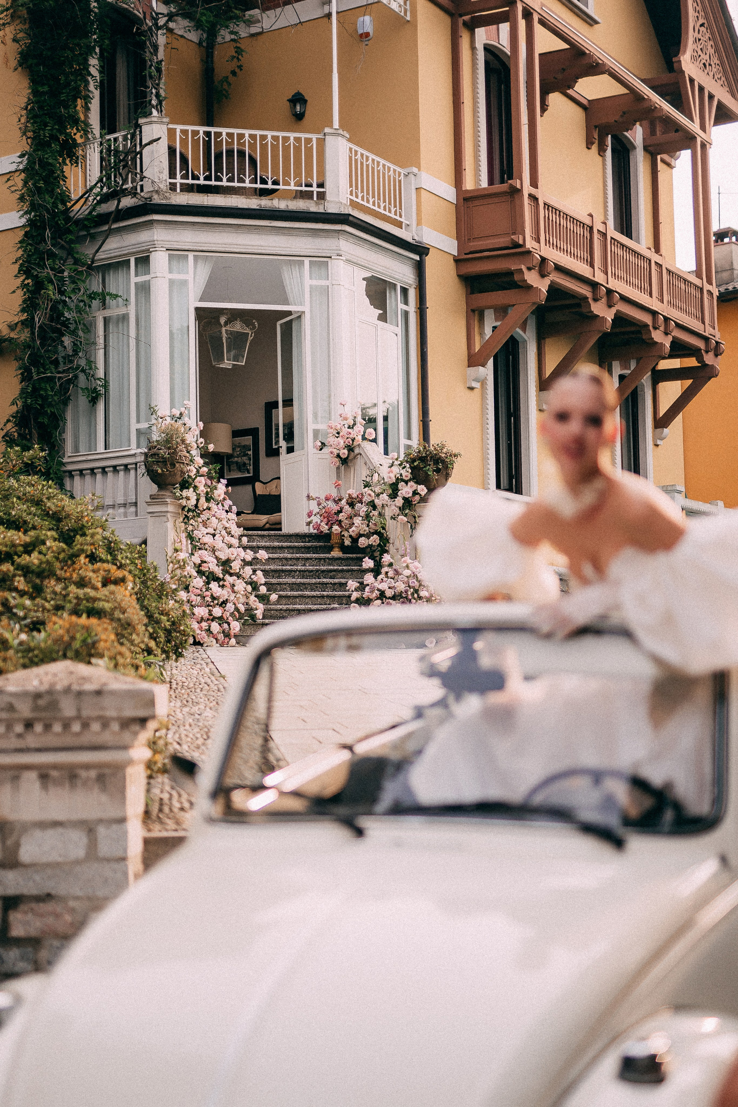Intimate wedding in Italy / Lake Como. Wedding photographer Como Lake, Italy