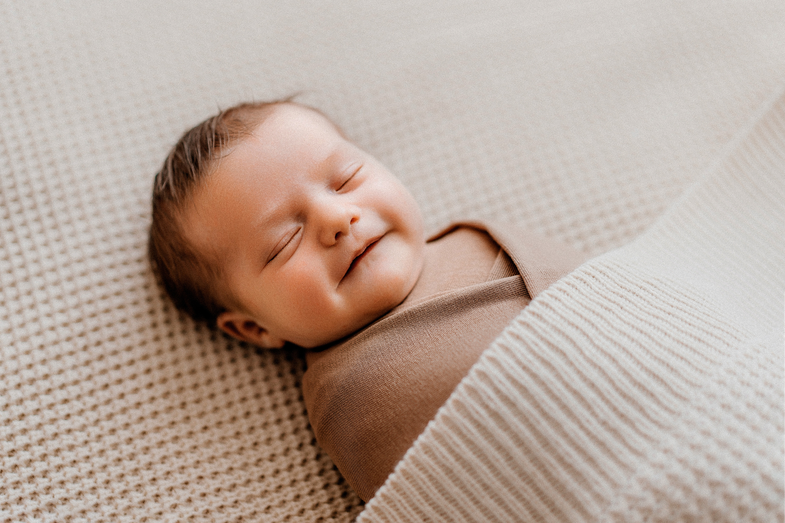 Homestory mit Baby. Portraitfotografie in Gründau Elena Ohnstedt
