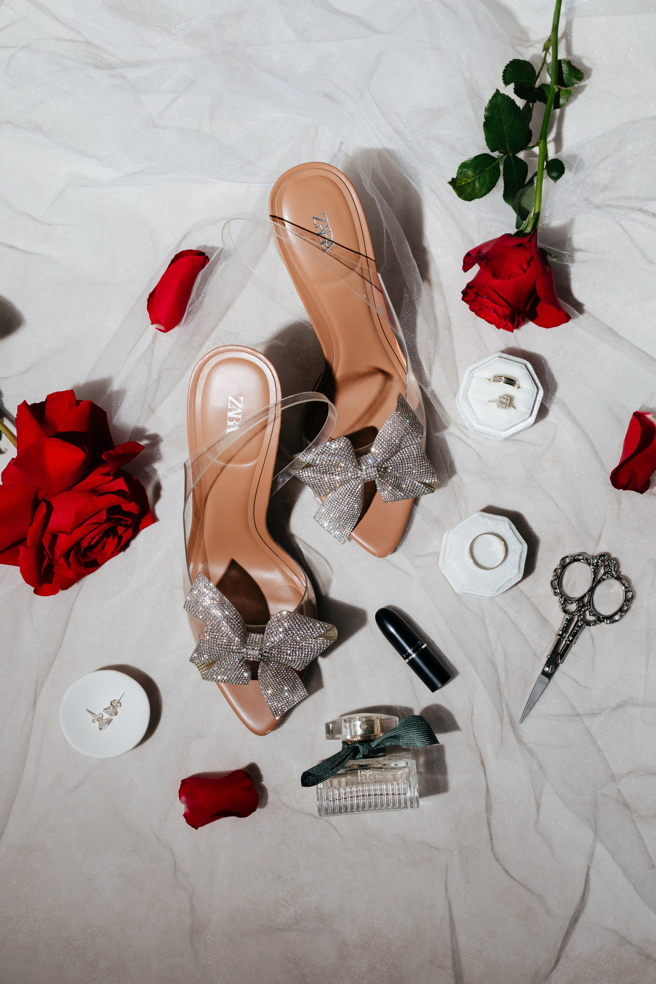 PORTFOLIO. Wedding Photographer Editorial Storytelling Cluj, Romania & Europe|Lore Photography