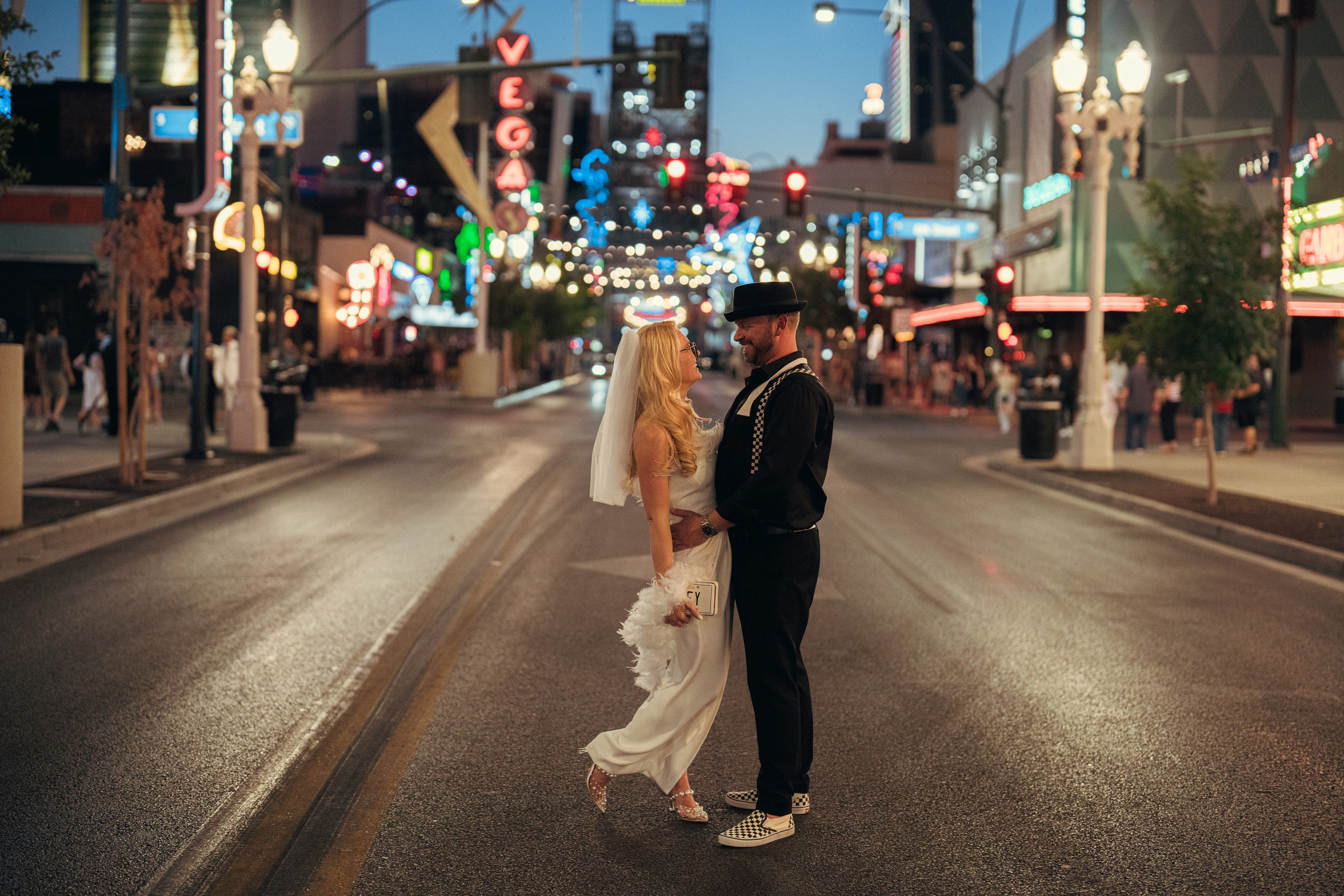 Carlee&Aaron. Wedding & elopement photographer Viktoriya Kravtsov. Las Vegas