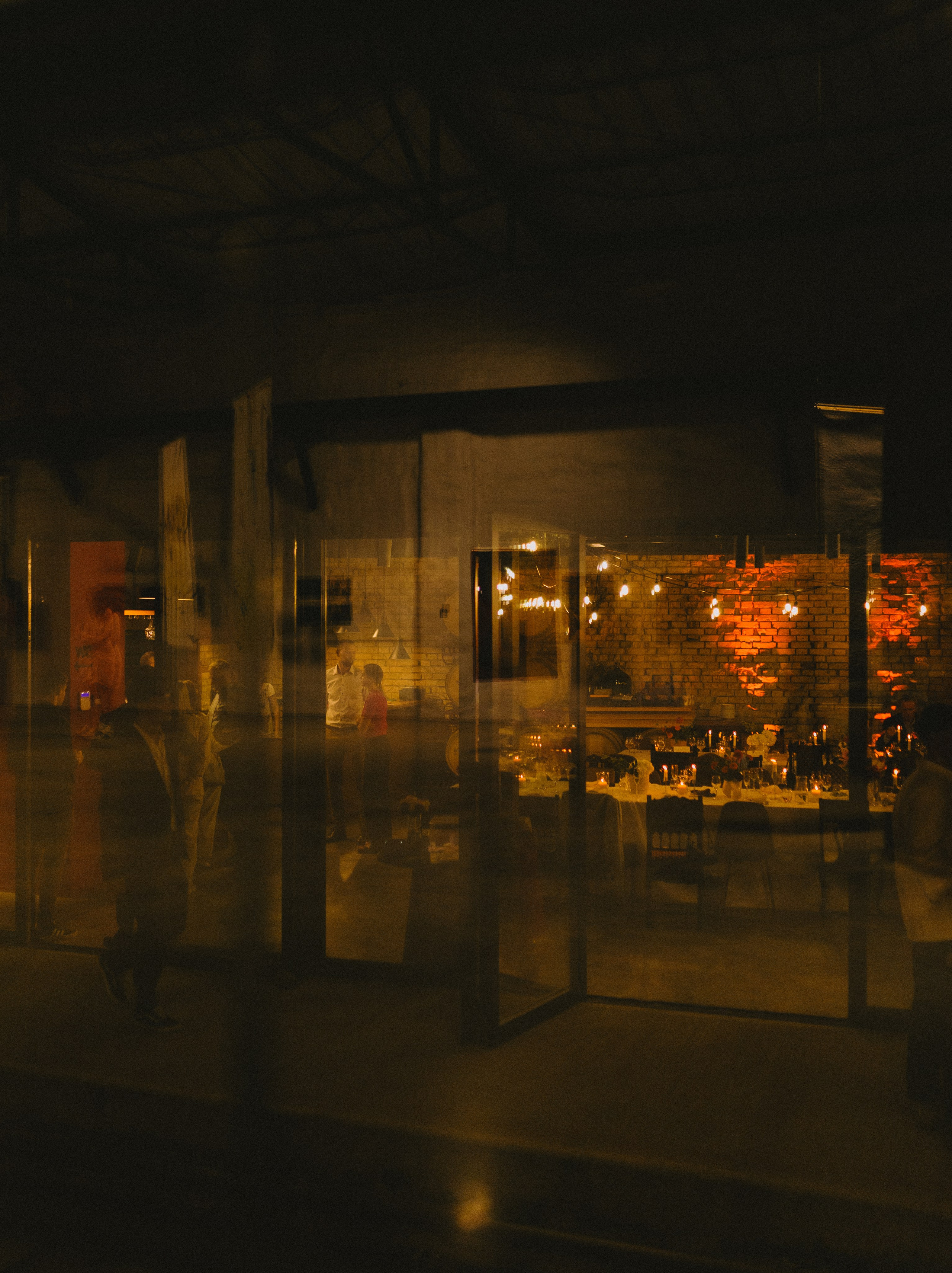 Miglė ir Mindaugas | 2024 | MIESTO VESTUVĖS. Vestuvių ir šeimų fotografė Lena Bondarenko / belove photo